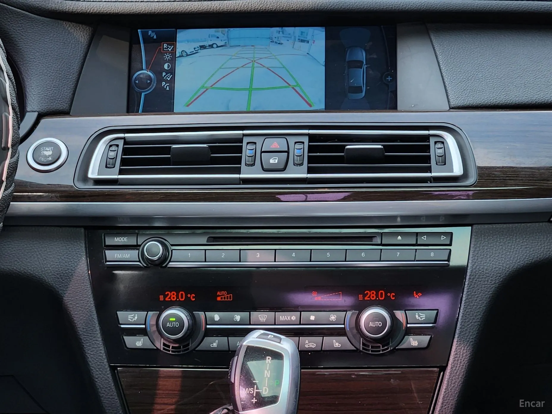 BMW 7 Series (F01) превью 6
