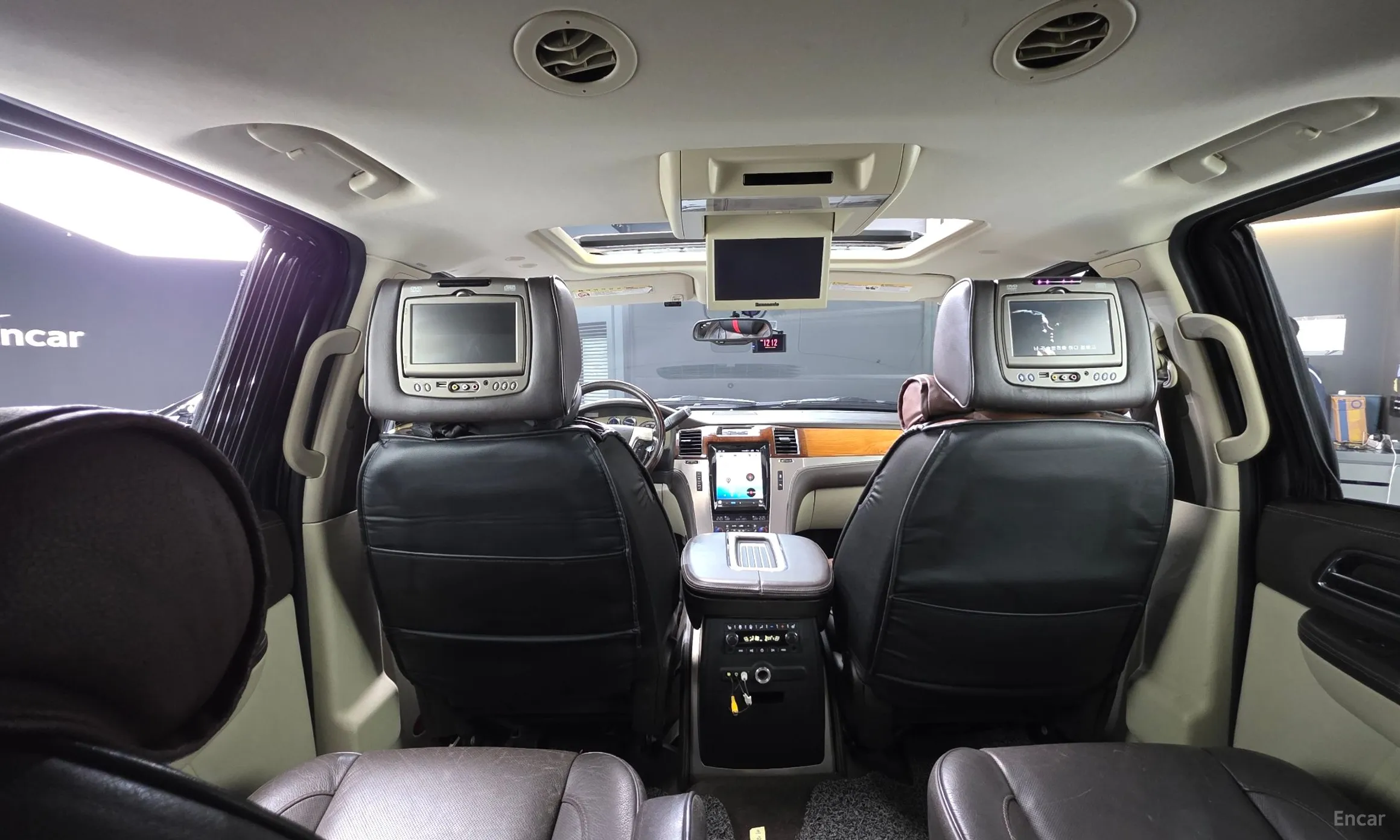Cadillac Escalade превью 18
