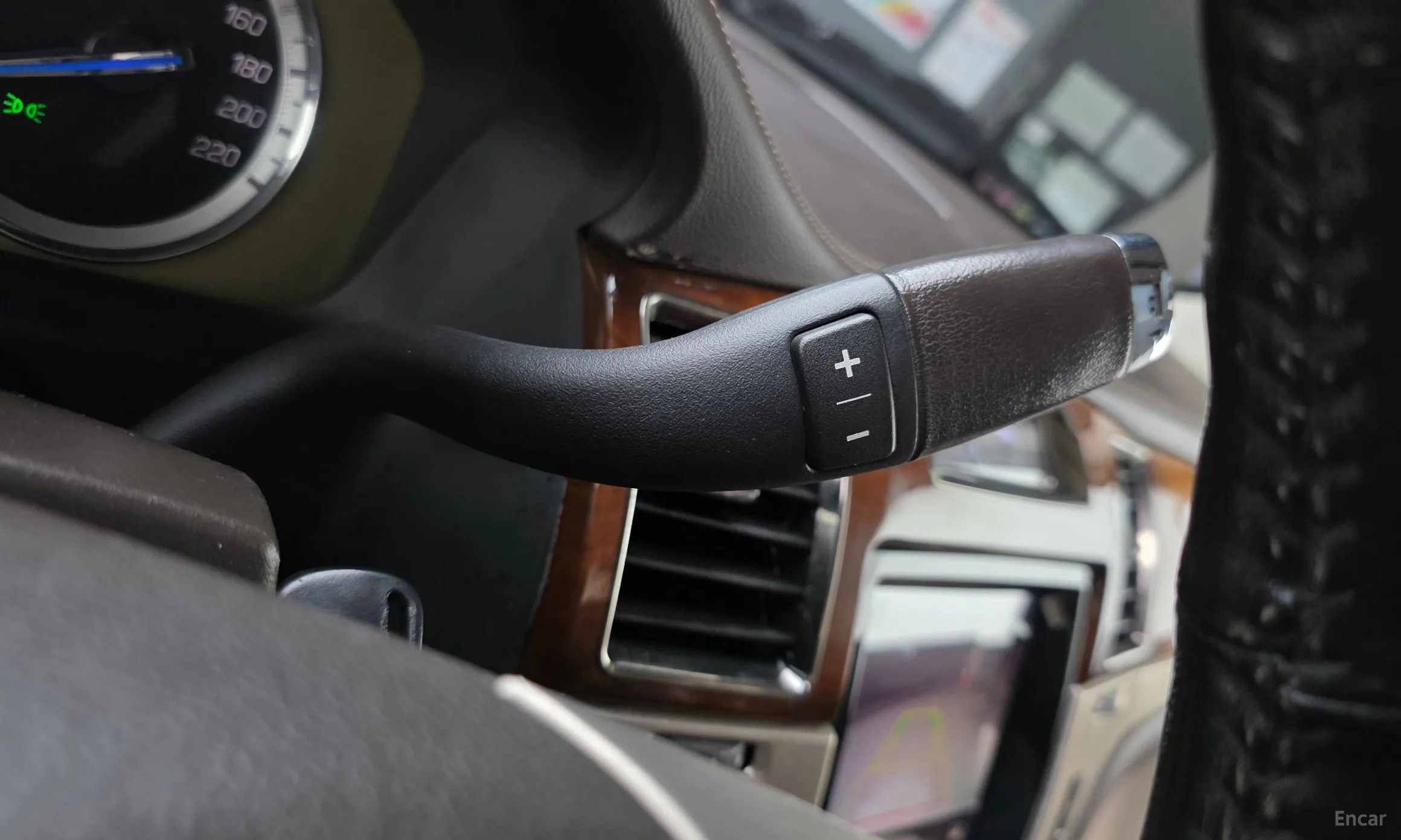 Cadillac Escalade превью 9
