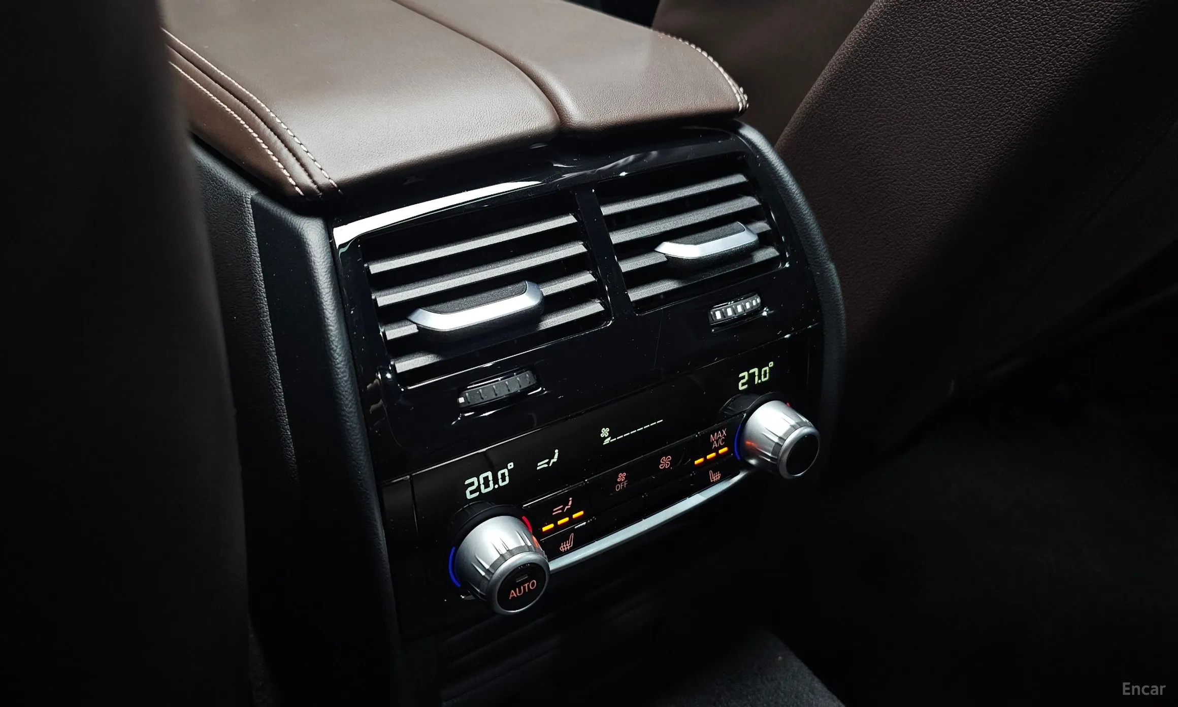 BMW 5 Series (G30) превью 19