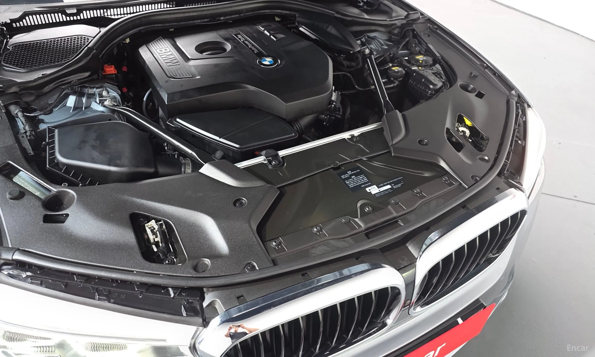 BMW 5 Series (G30) превью 6