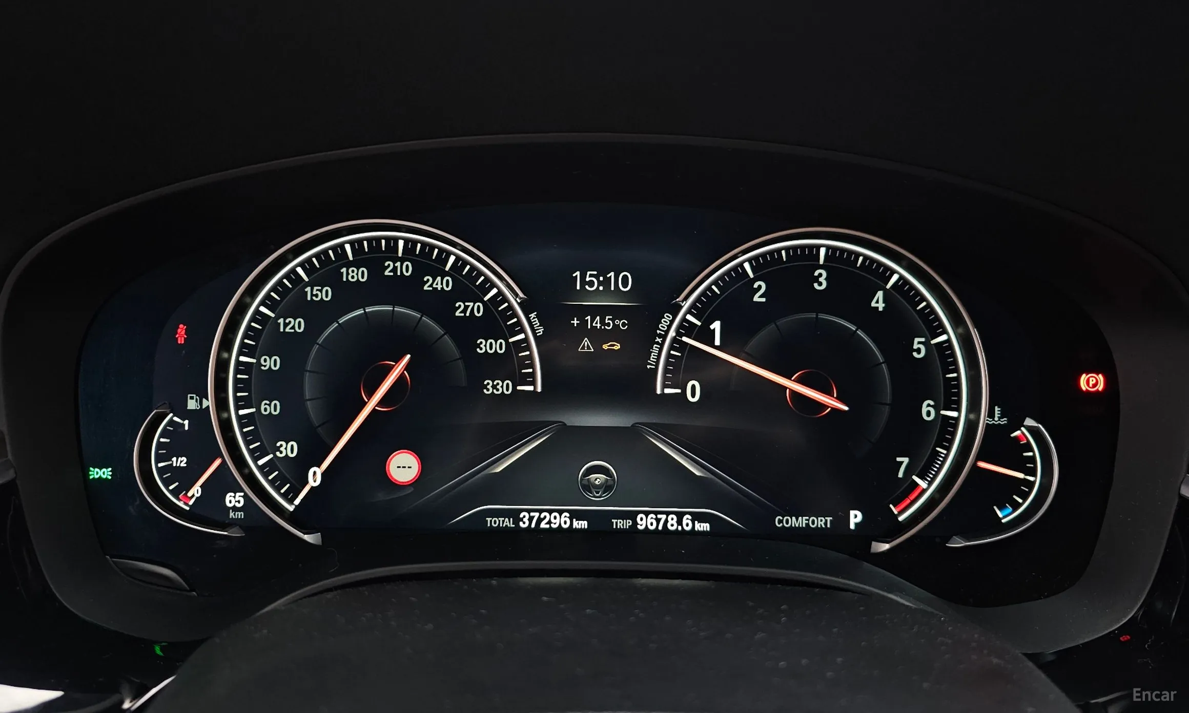 BMW 5 Series (G30) превью 8