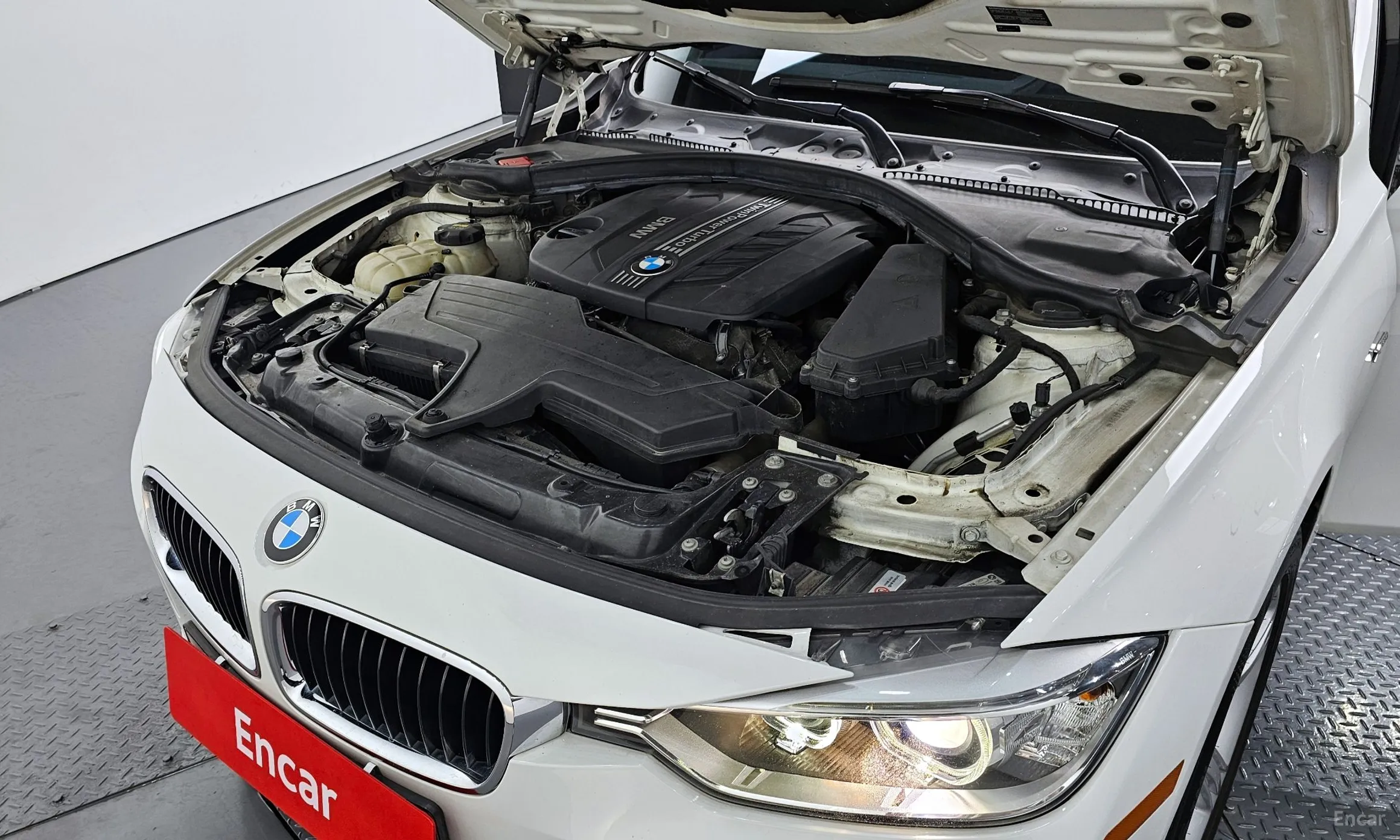BMW 3 Series (F30) превью 6