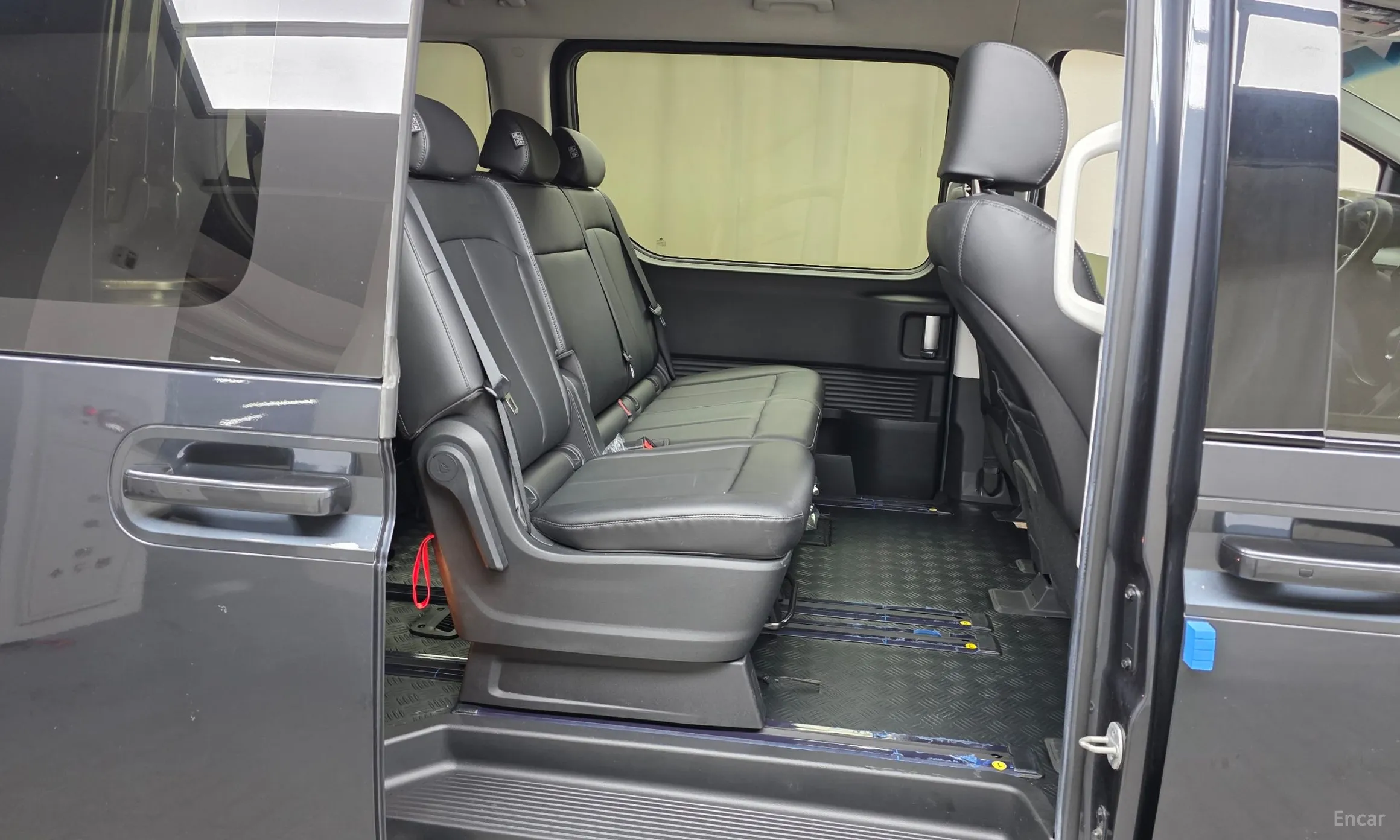 Hyundai Staria превью 12