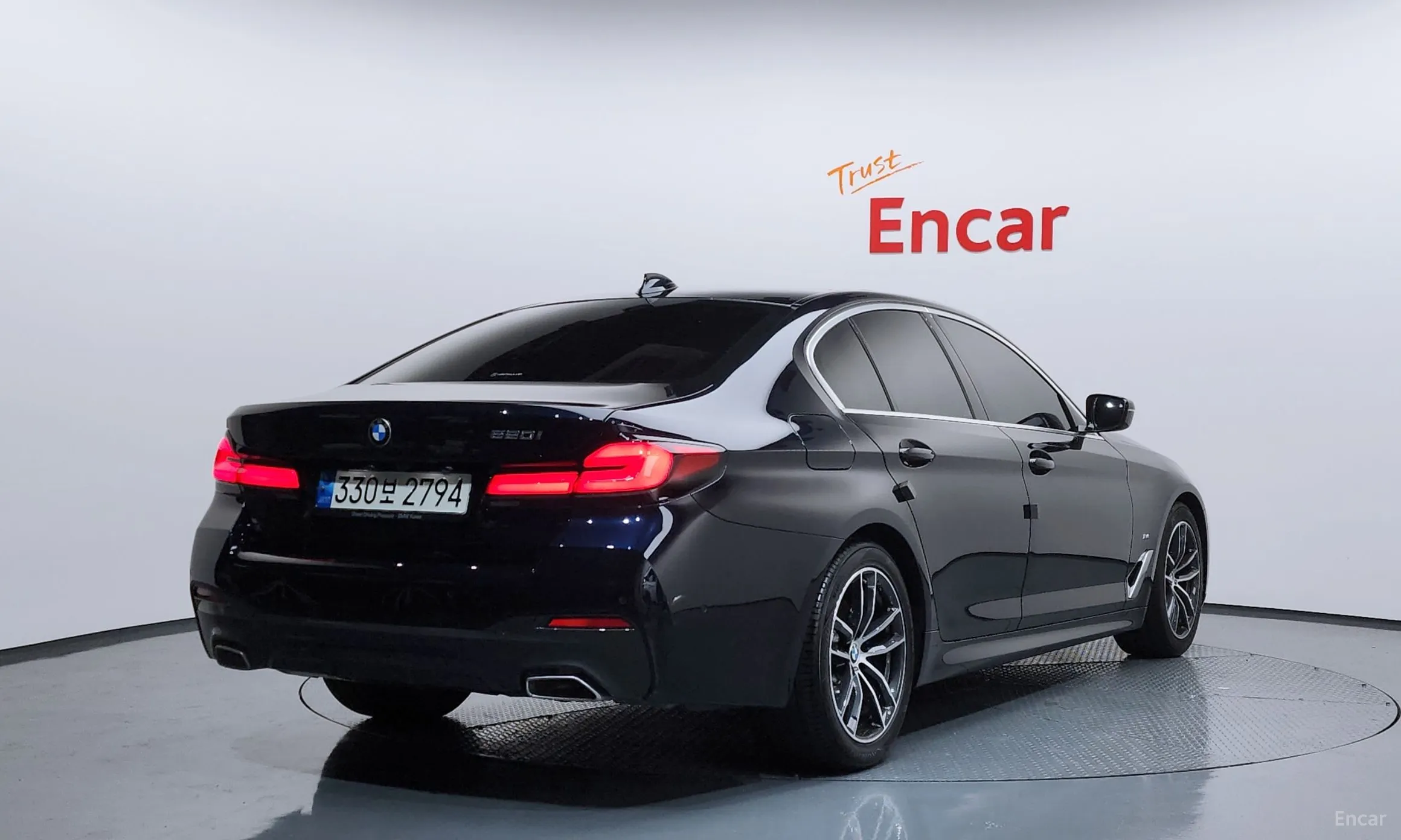 BMW 5 Series (G30)