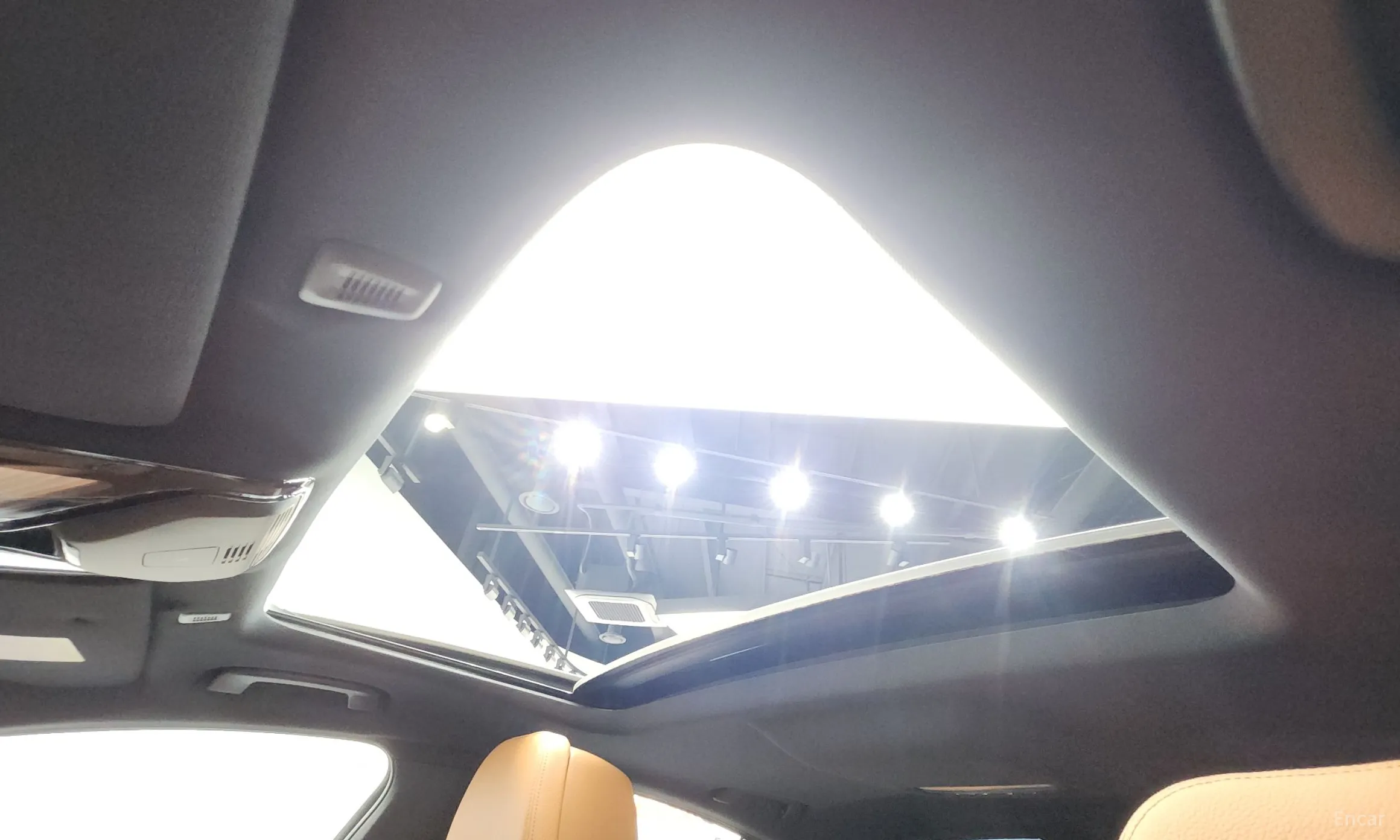 BMW 5 Series (G30) превью 18
