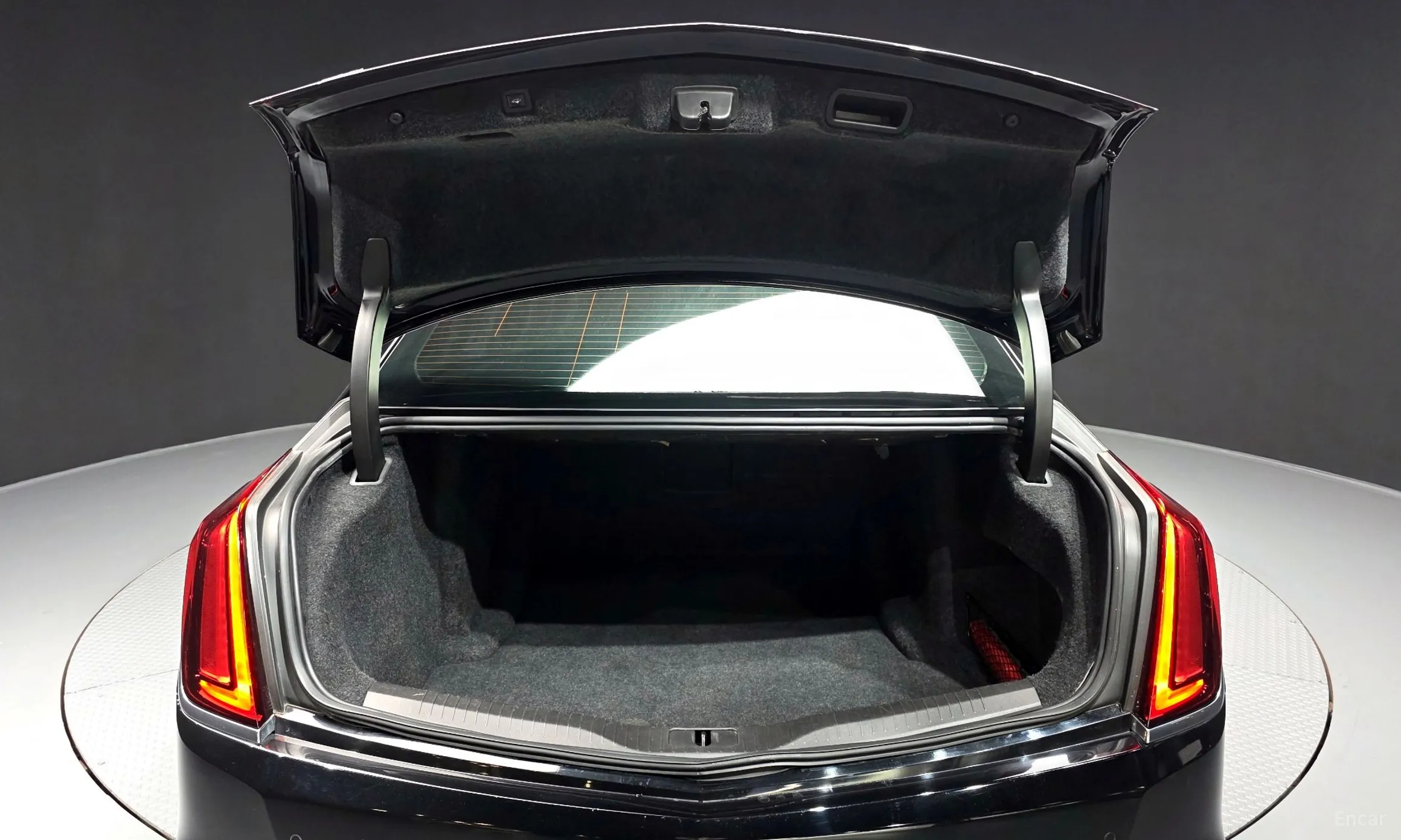 Cadillac CT6 превью 20
