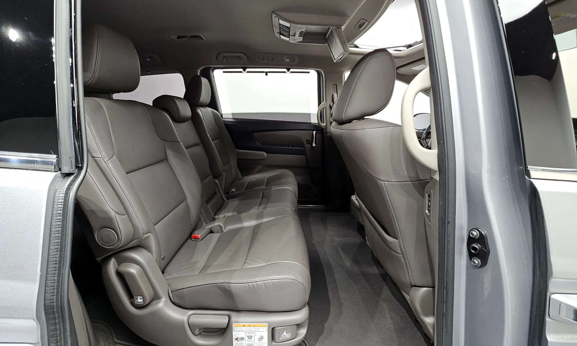 Honda Odyssey превью 11