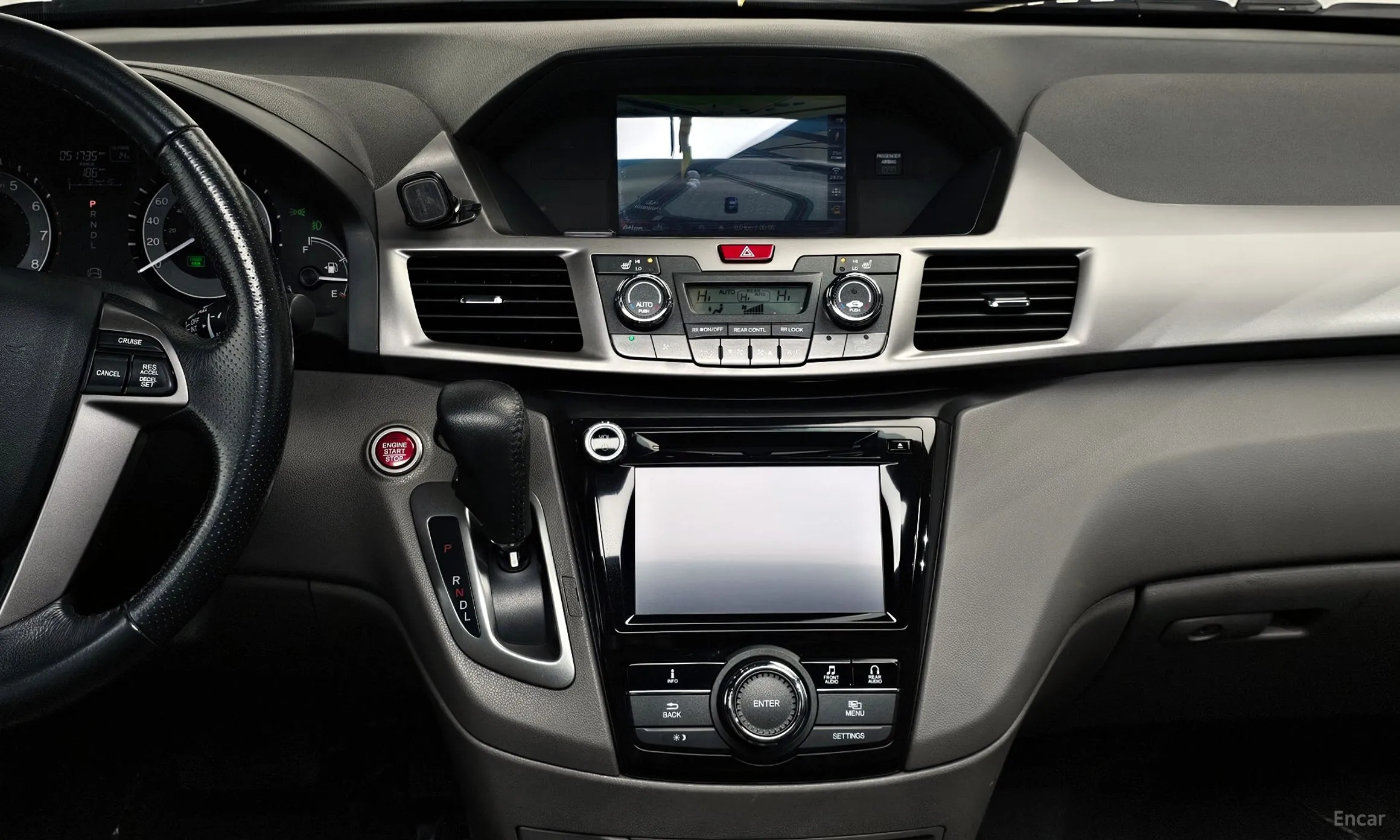 Honda Odyssey превью 16
