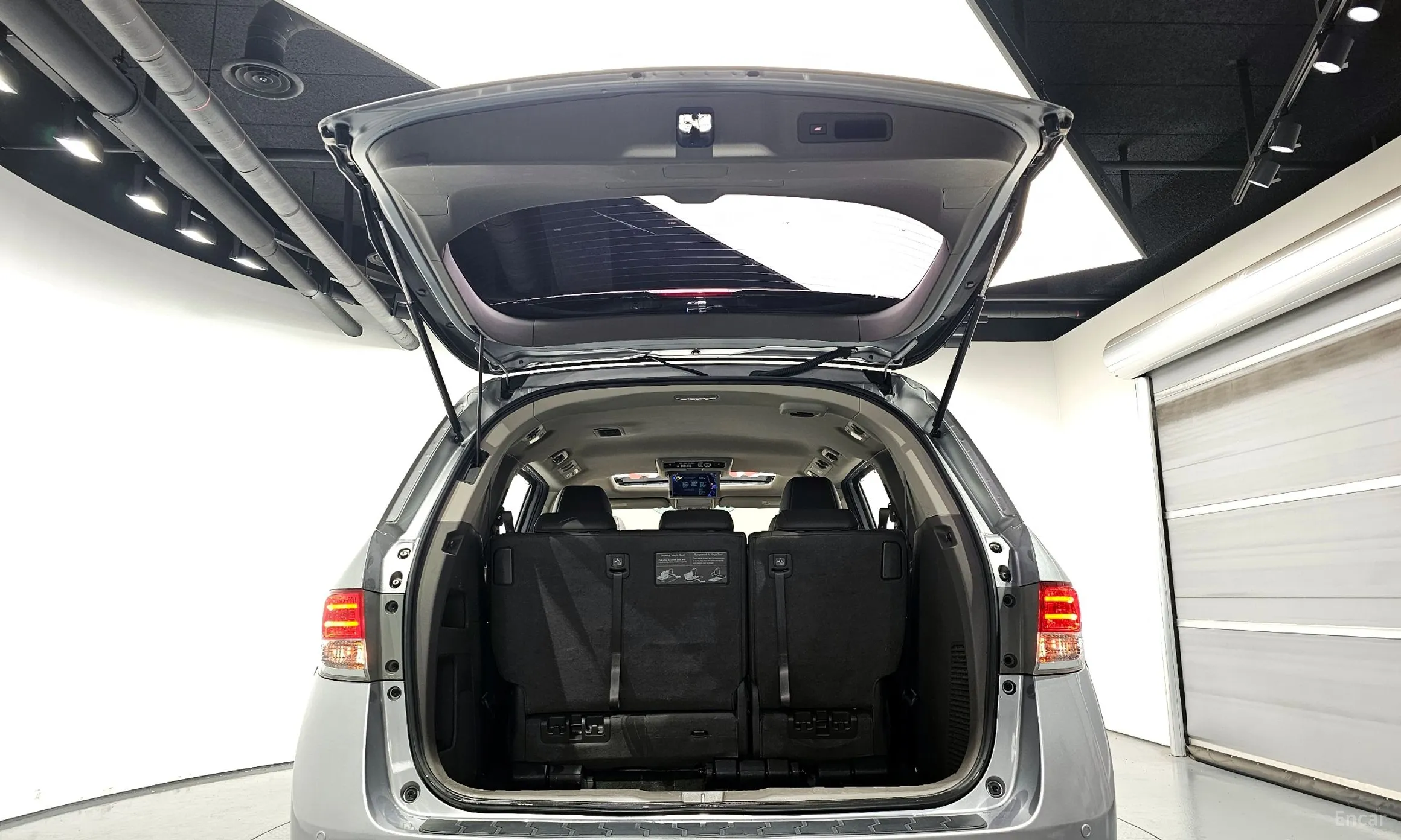 Honda Odyssey превью 20