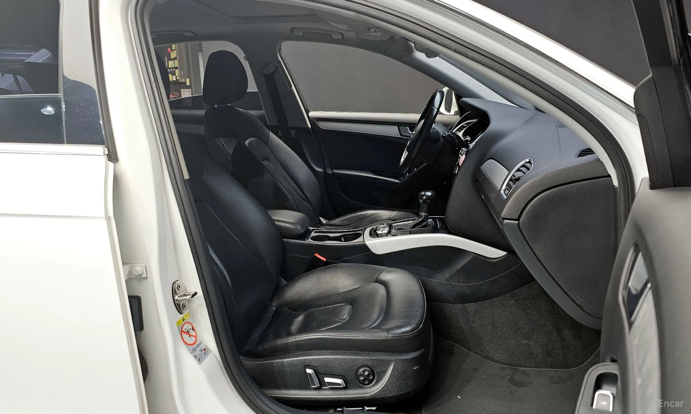 Audi New A4 превью 10