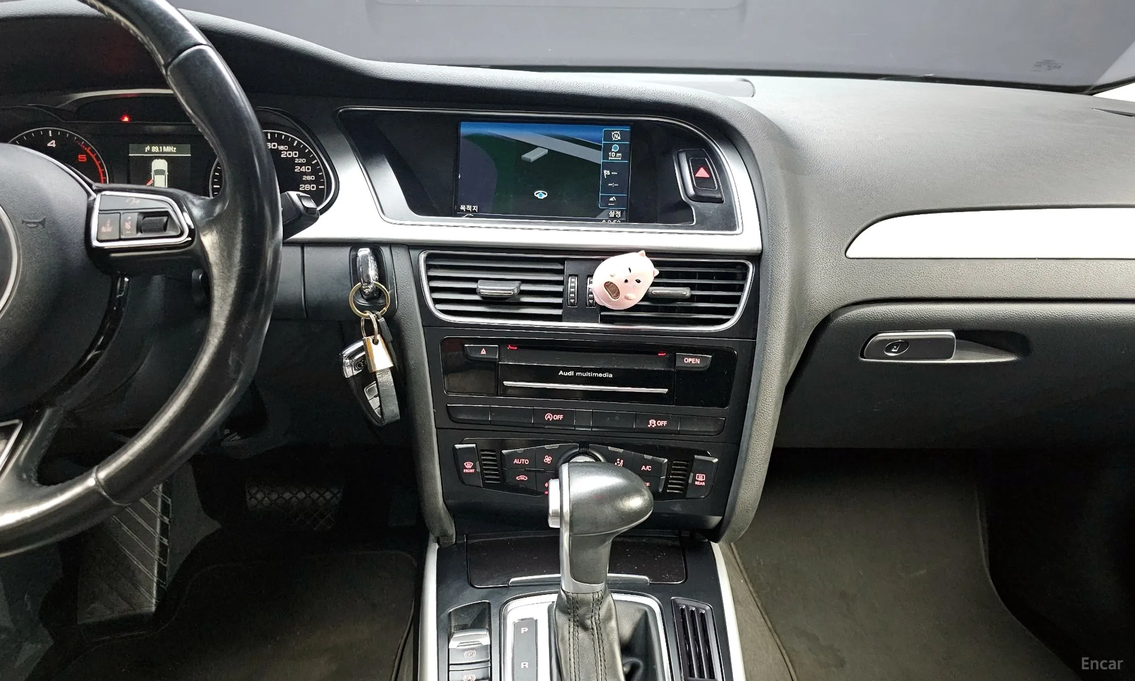 Audi New A4 превью 14
