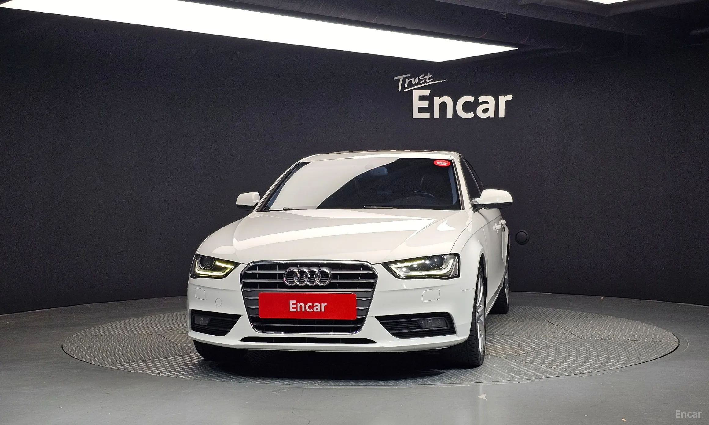 Audi New A4 превью 3