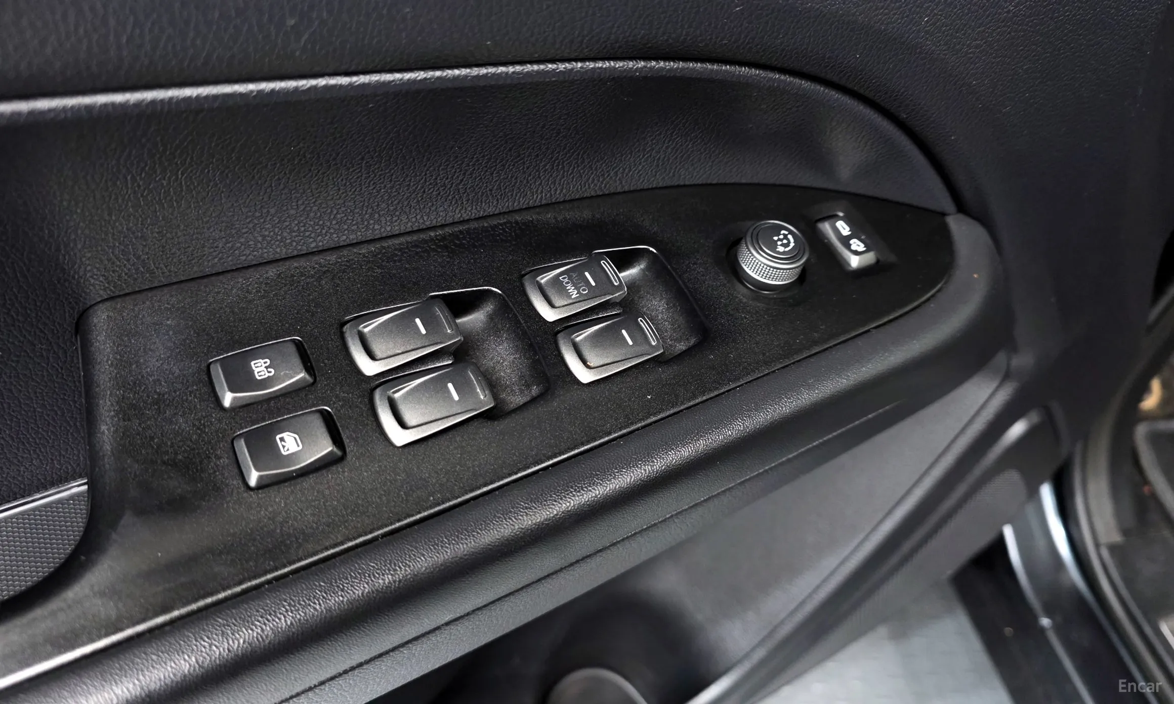 KG Mobility (SsangYong) Rexton Sports превью 11