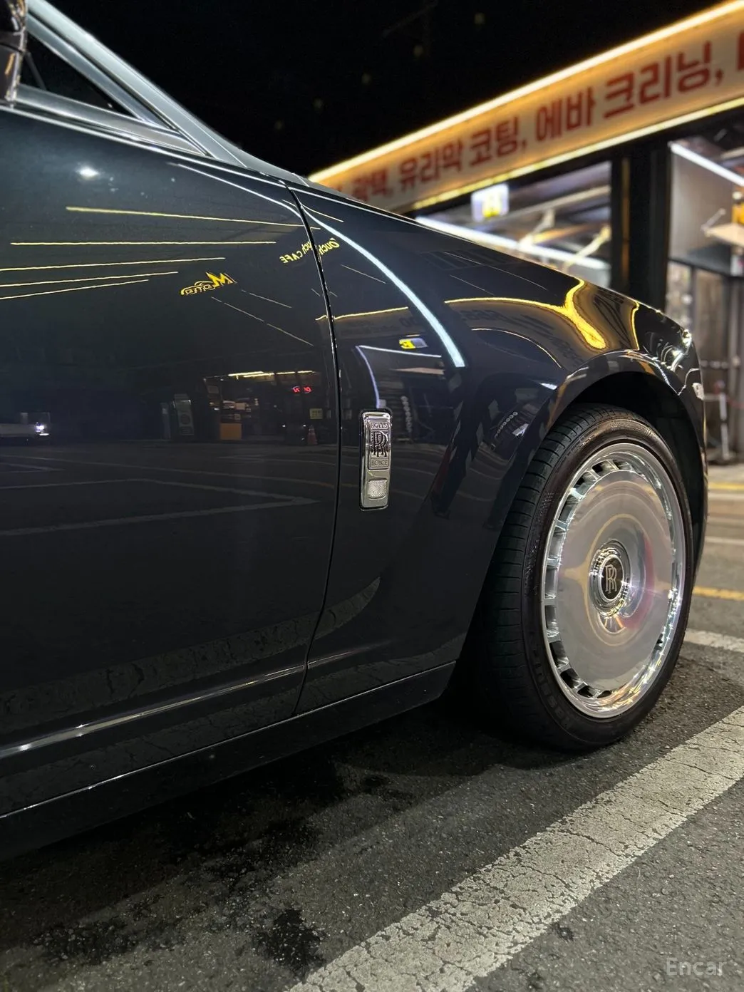 Rolls-Royce Ghost превью 12
