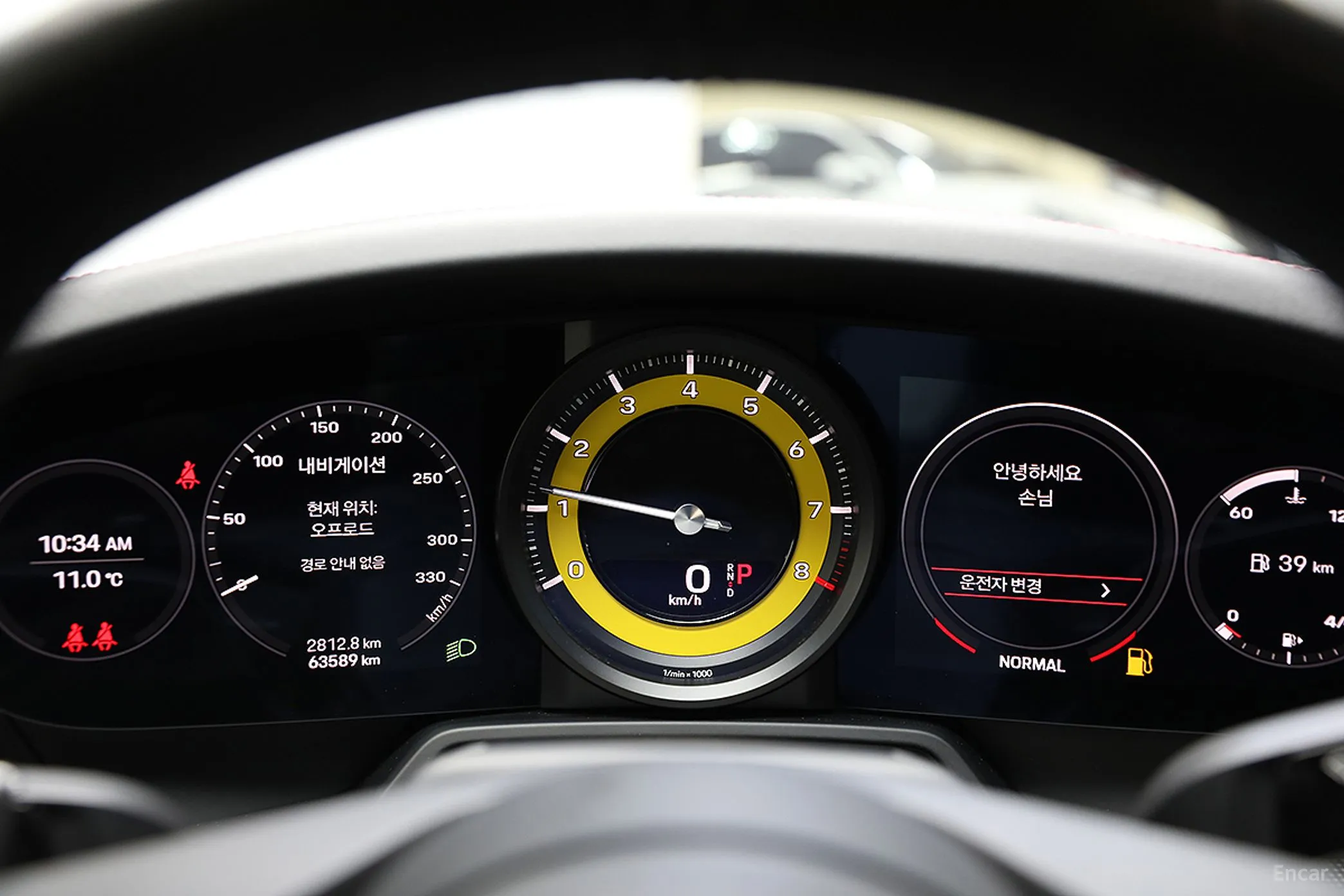 Porsche 911 (992) превью 15