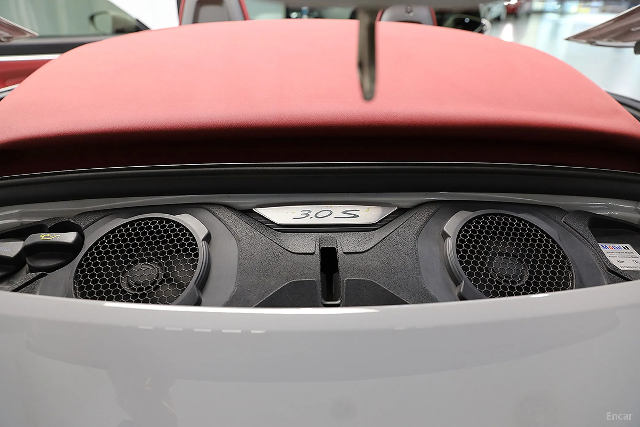 Porsche 911 (992) превью 17