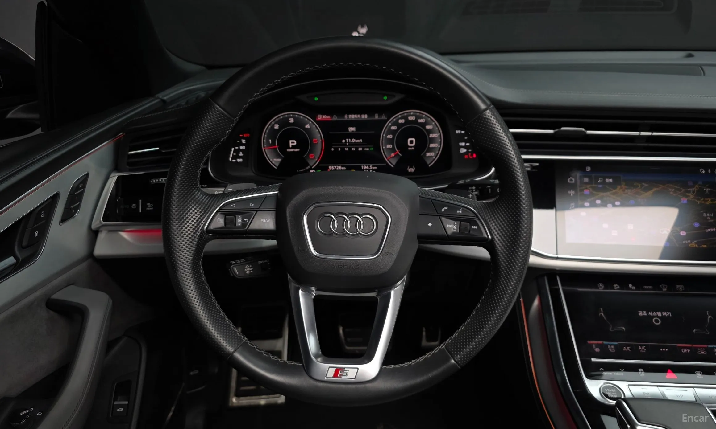 Audi Q8 (4M) превью 13