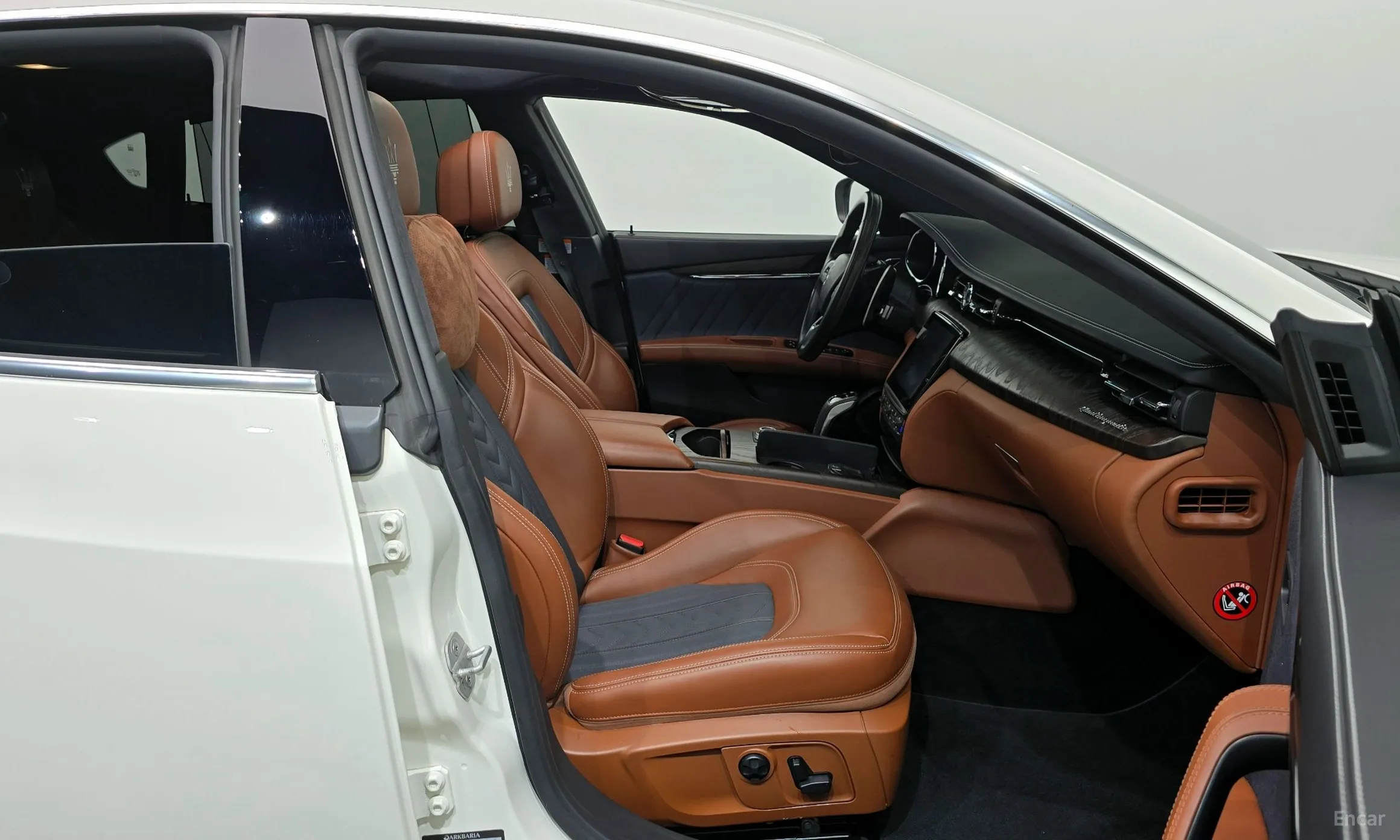 Maserati Quattroporte превью 11