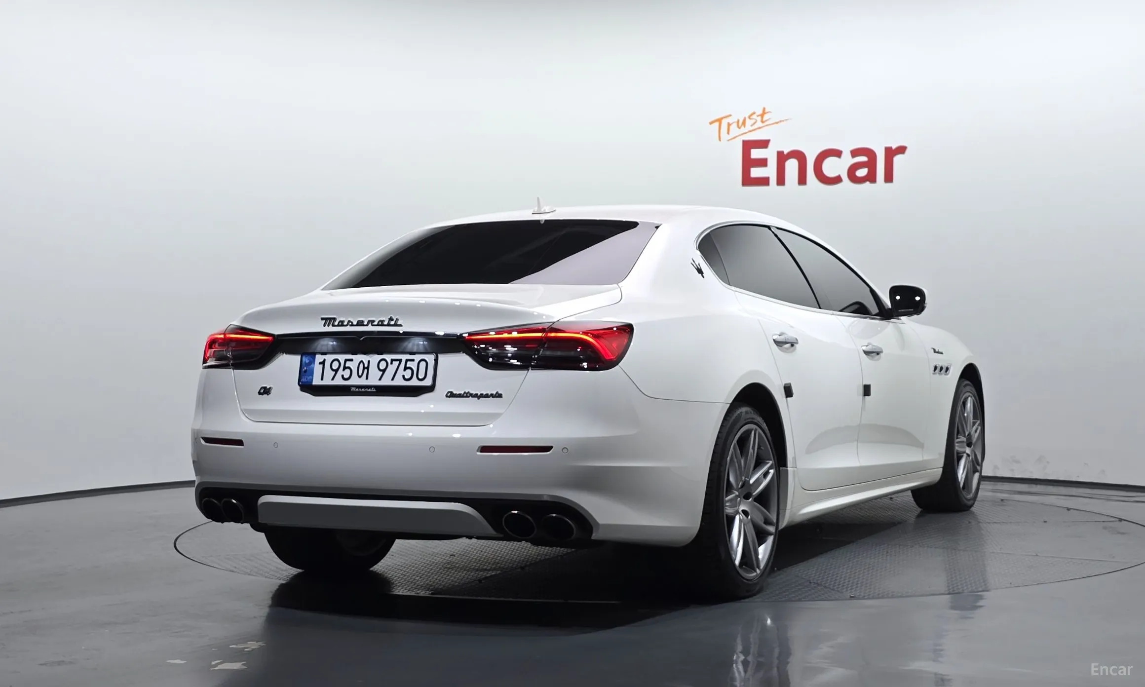 Maserati Quattroporte