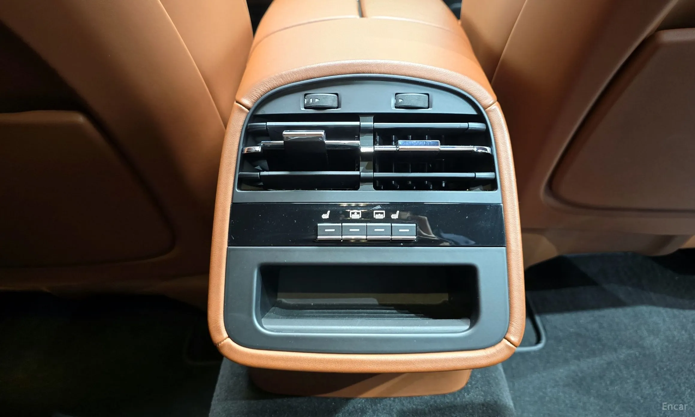 Maserati Quattroporte превью 19