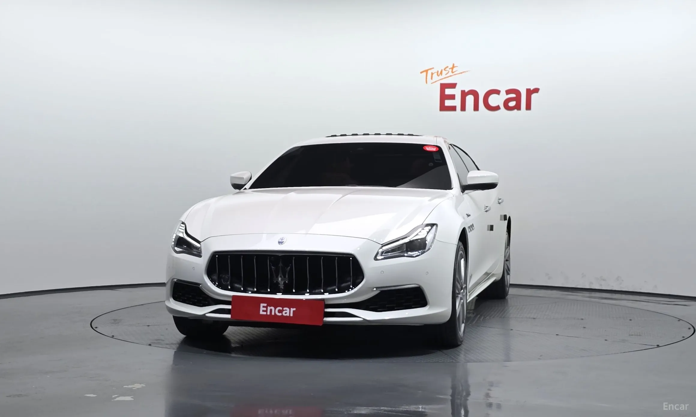 Maserati Quattroporte превью 3
