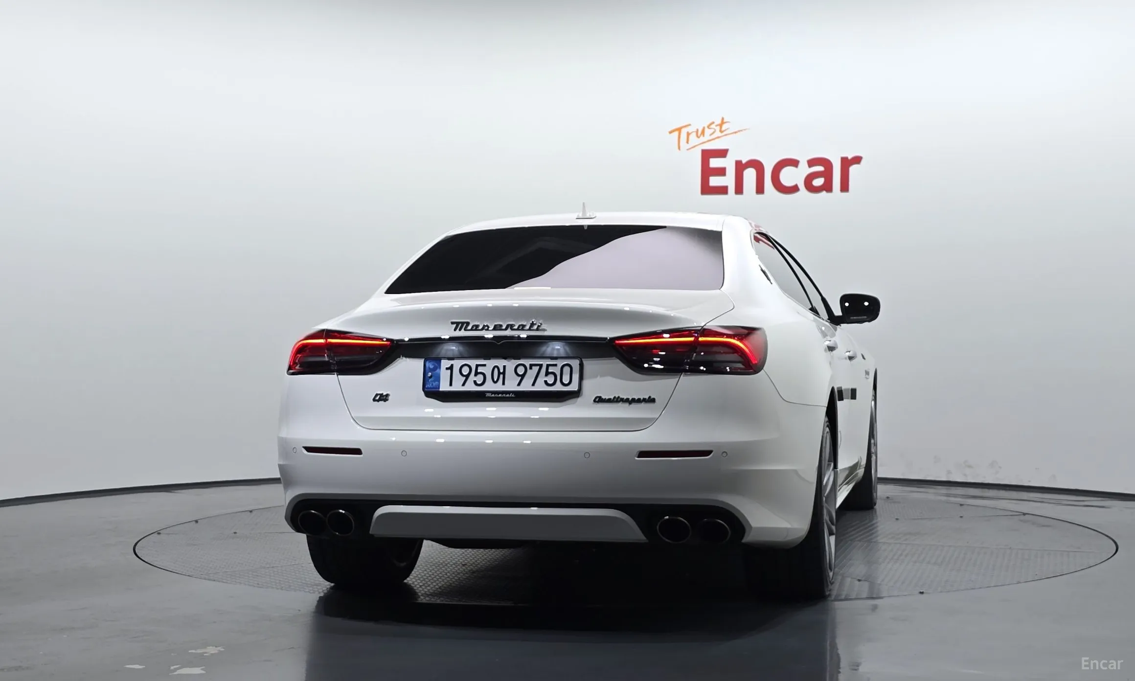 Maserati Quattroporte превью 4