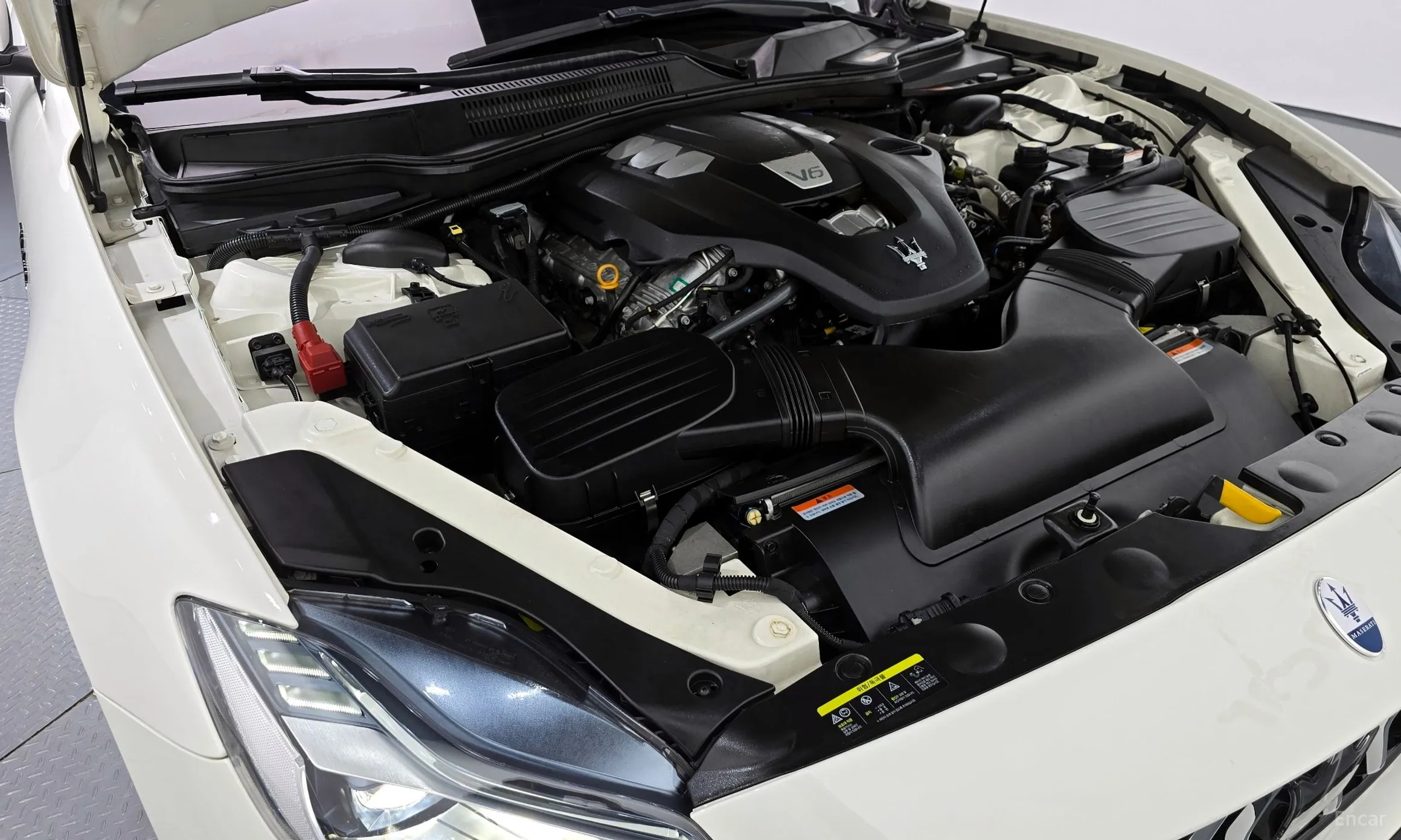 Maserati Quattroporte превью 6