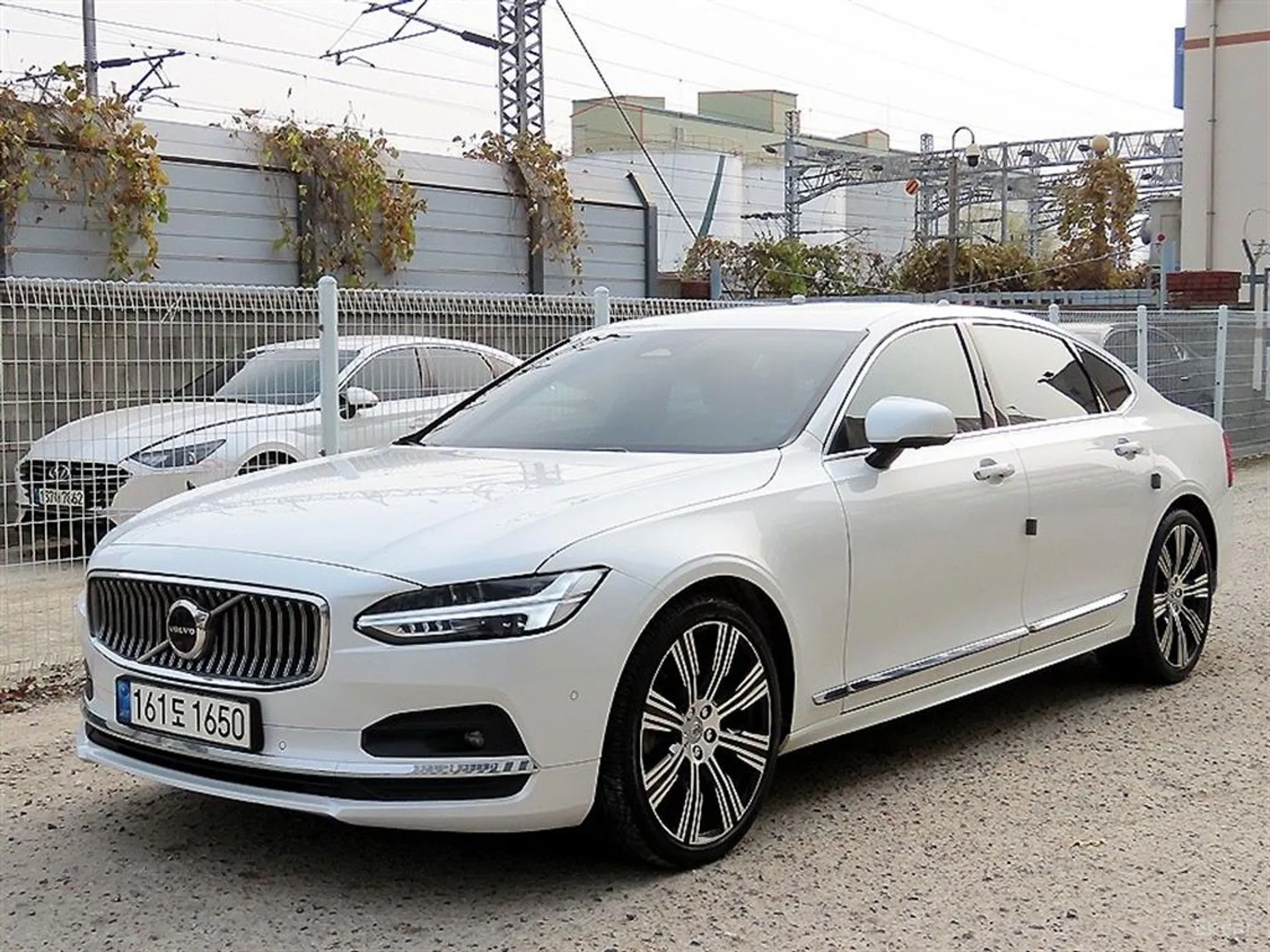 Volvo S90