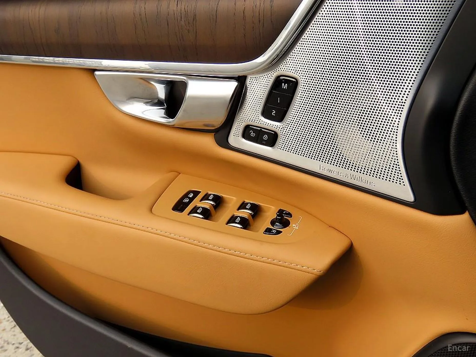 Volvo S90 превью 18