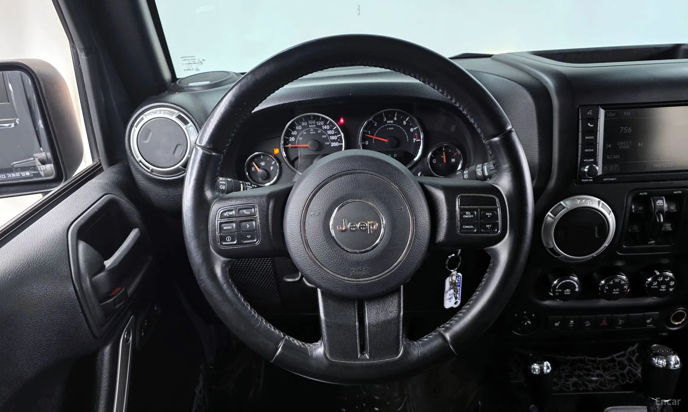 Jeep Wrangler (JK) превью 13