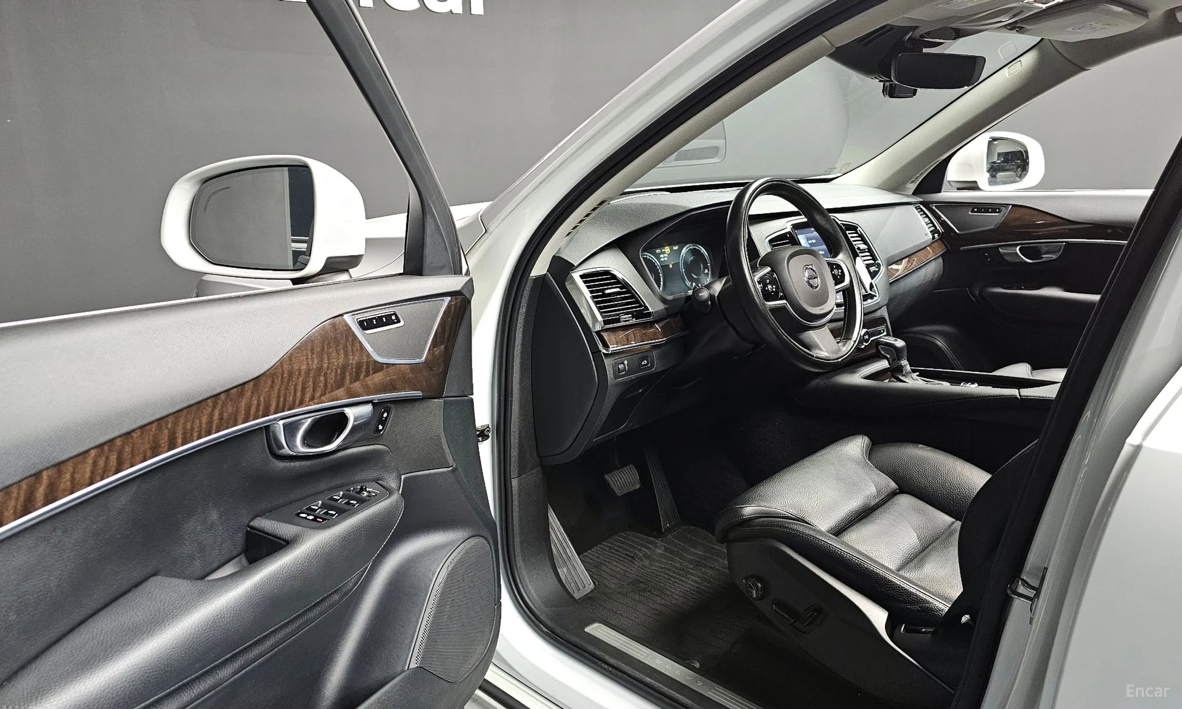 Volvo XC90 Gen 2 превью 11