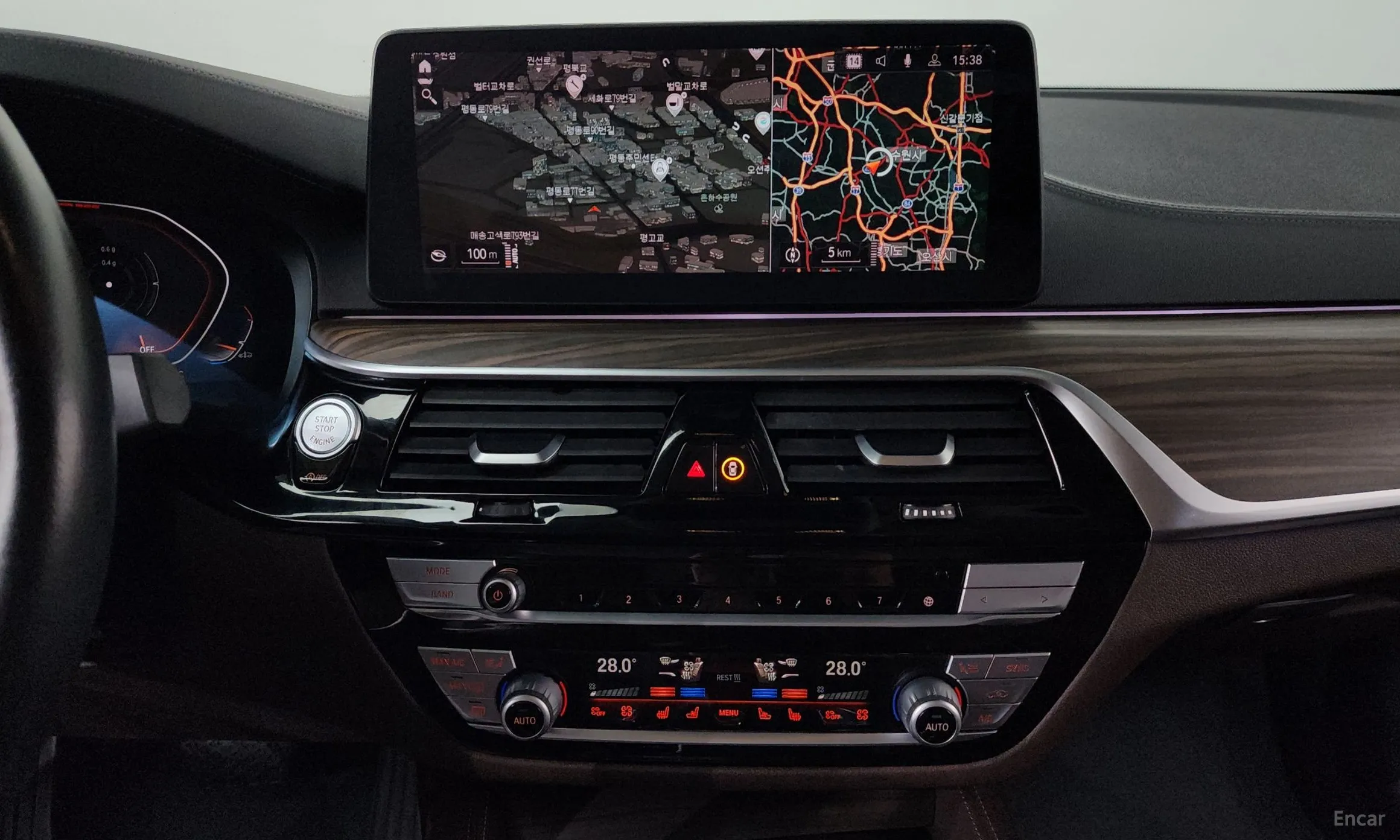 BMW 5 Series (G30) превью 14