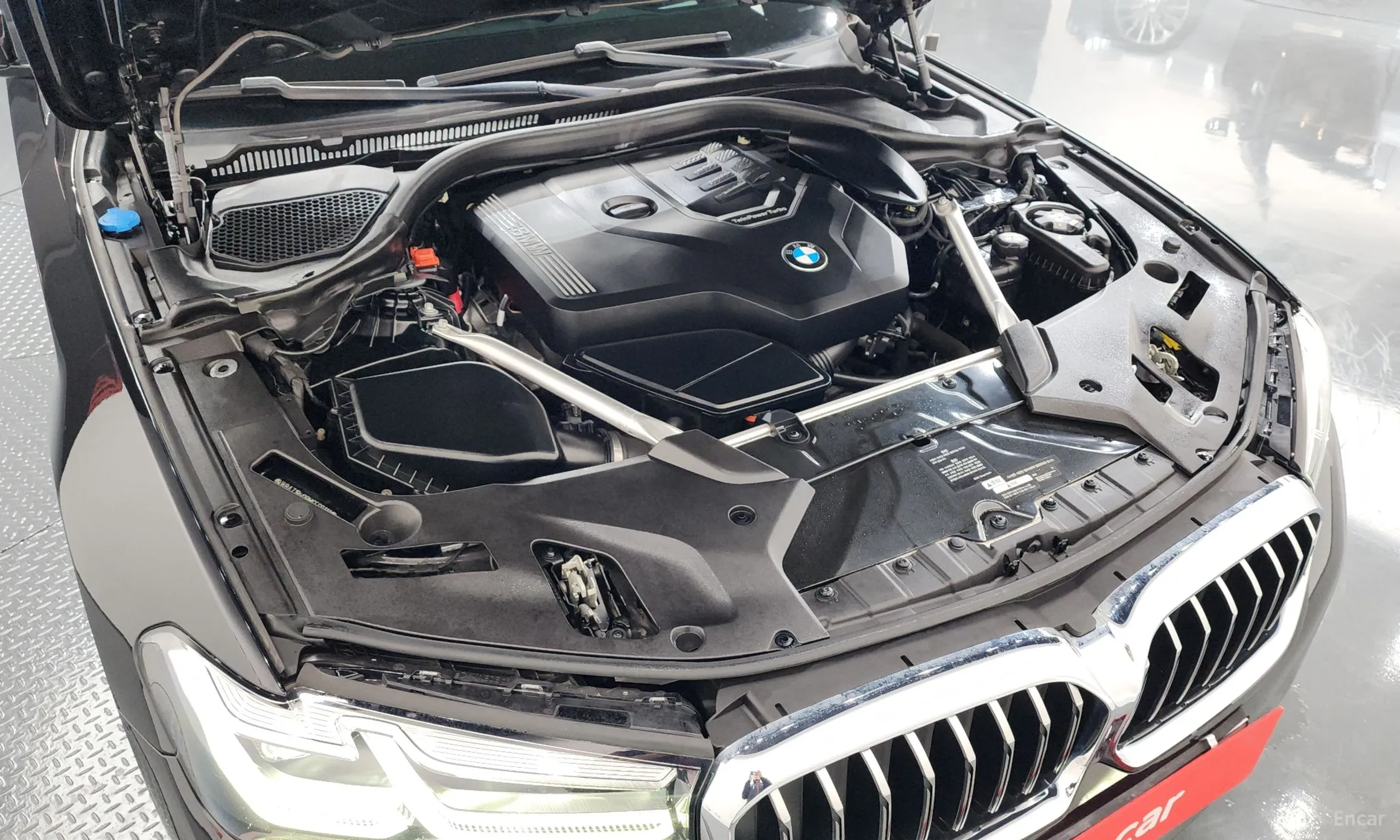 BMW 5 Series (G30) превью 6