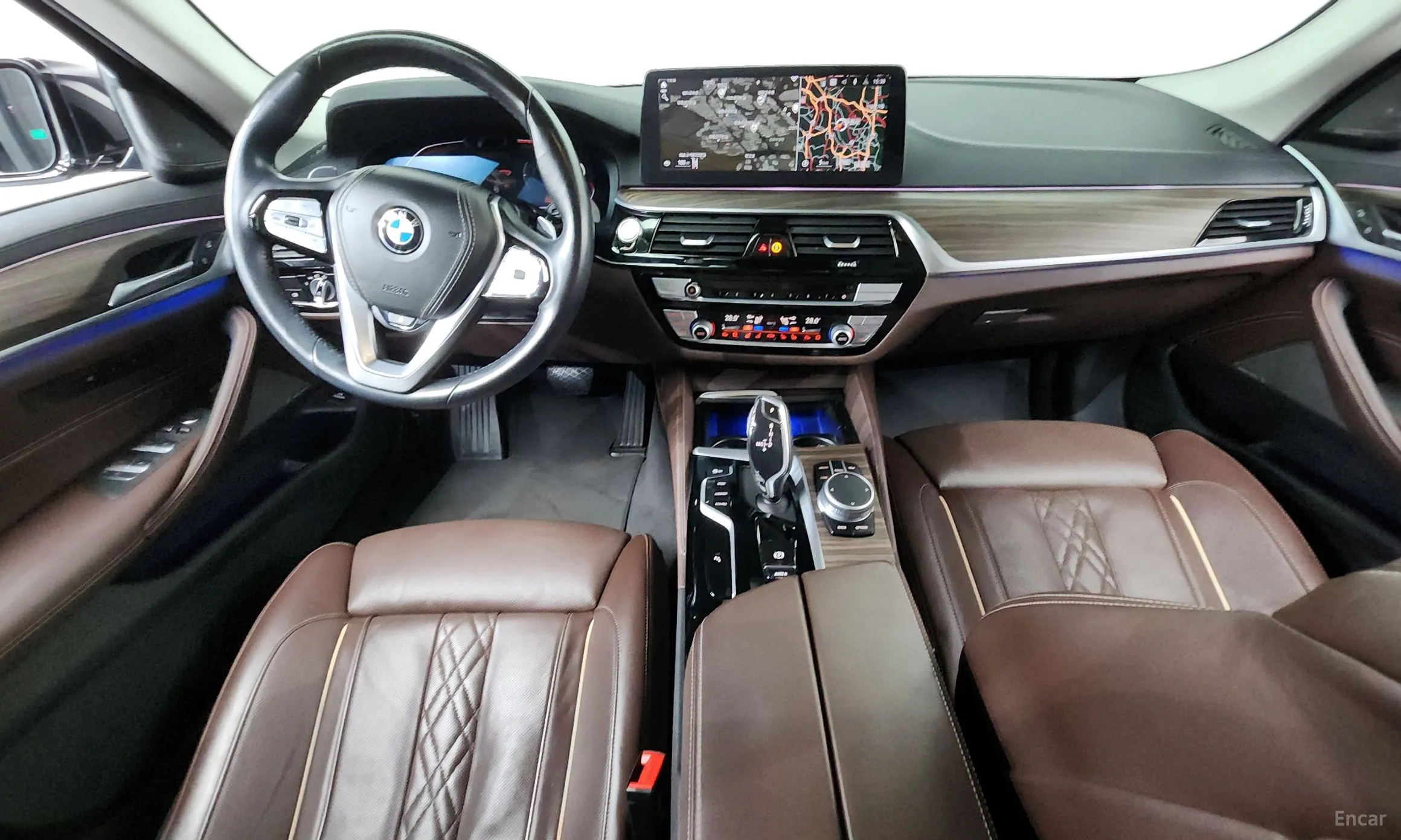 BMW 5 Series (G30) превью 7
