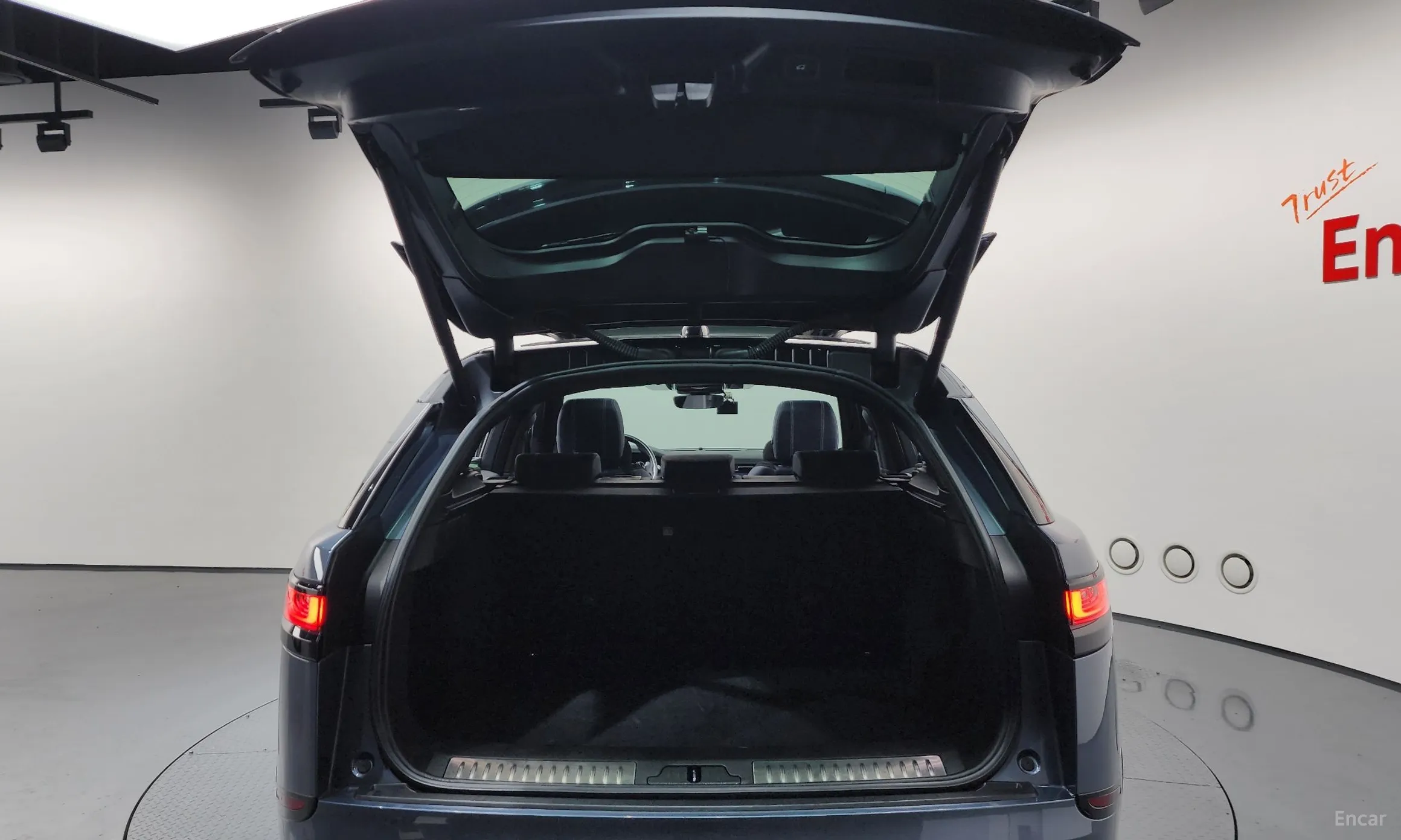 Land Rover Range Rover Bella превью 20