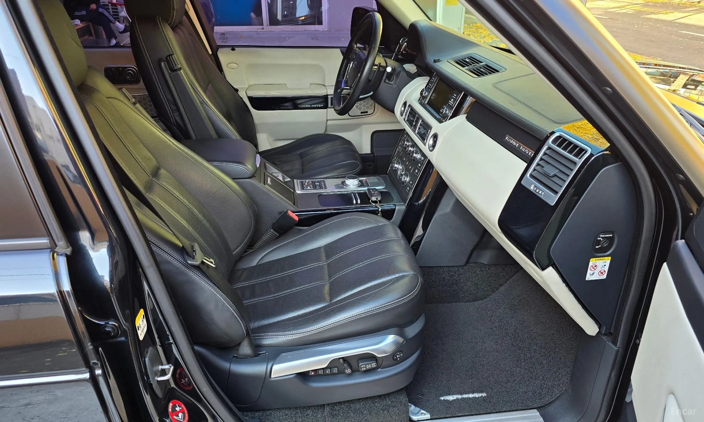 Land Rover Range Rover превью 18