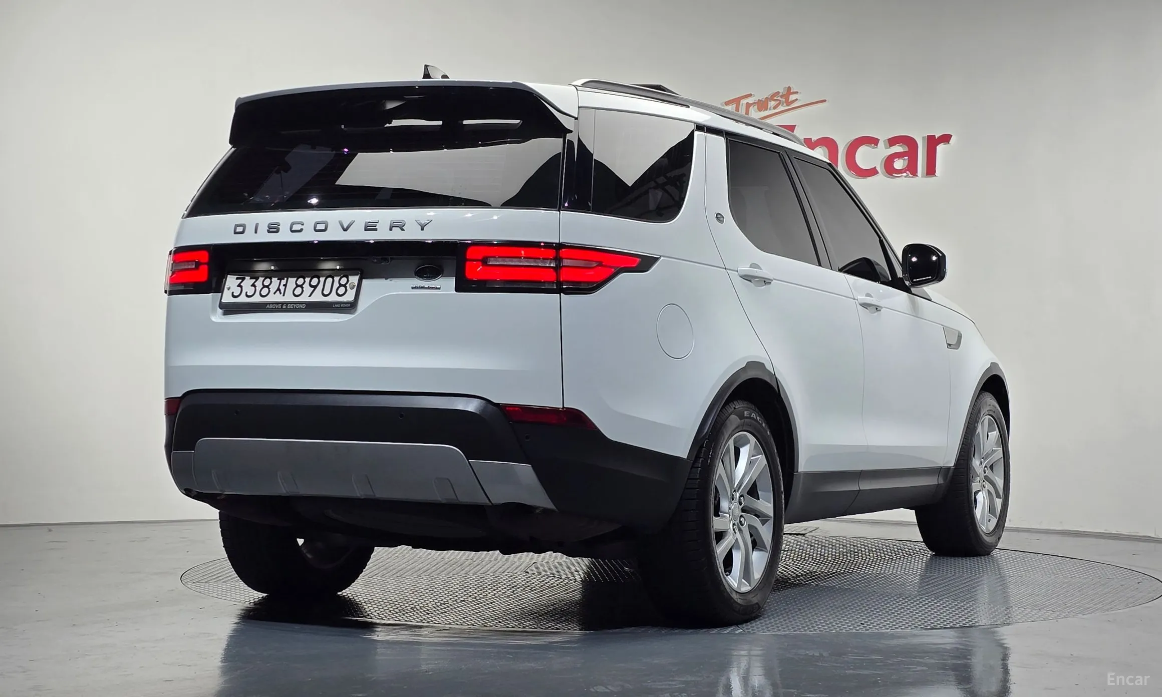 Land Rover Discovery 5 превью 2