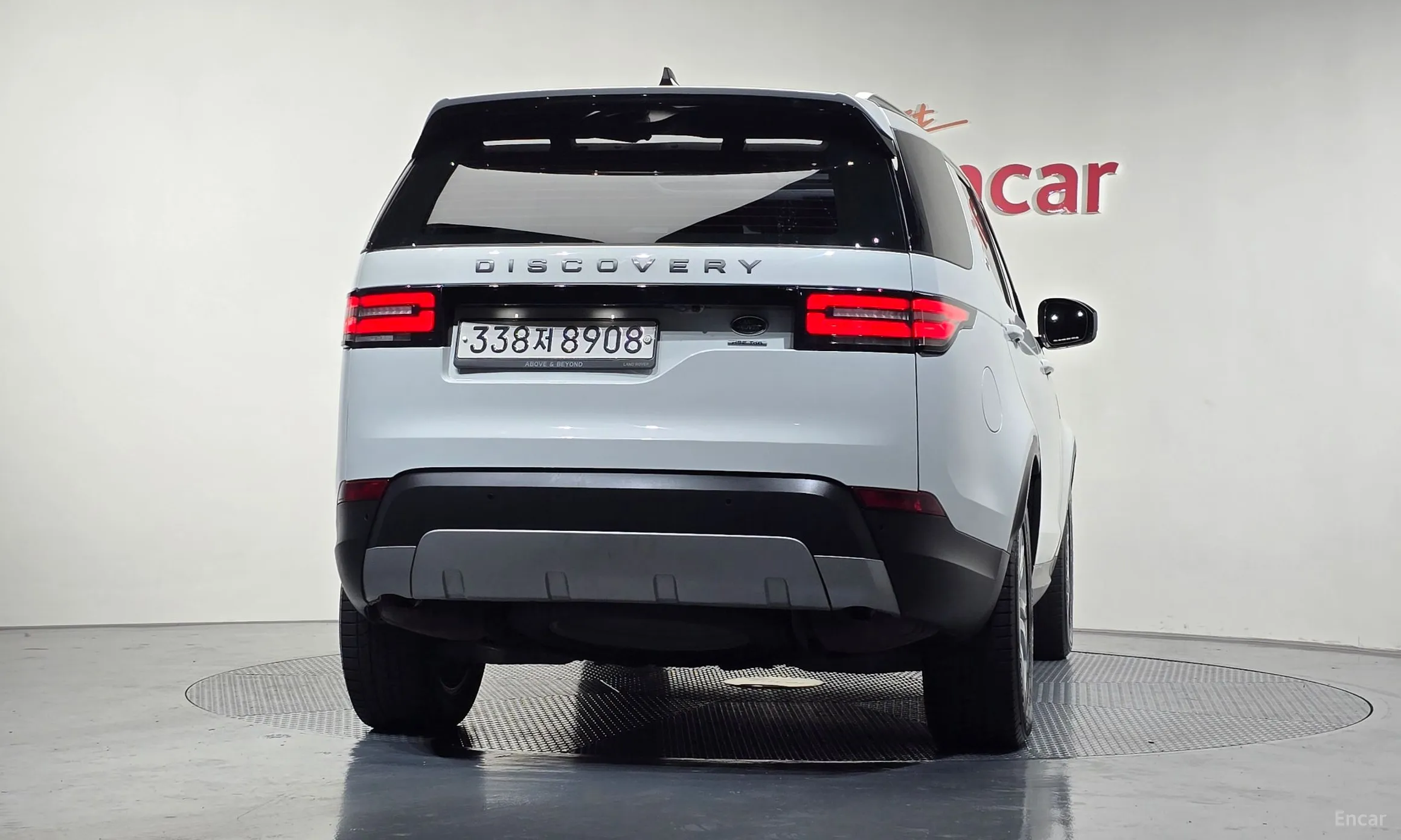 Land Rover Discovery 5 превью 4