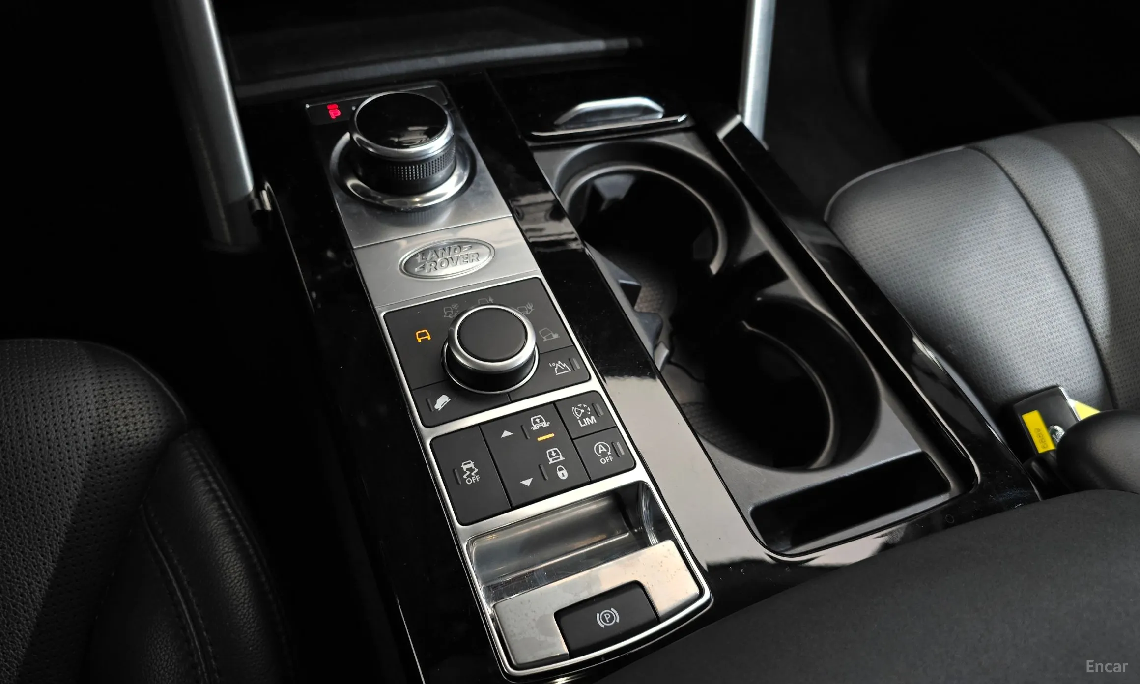 Land Rover Discovery 5 превью 9
