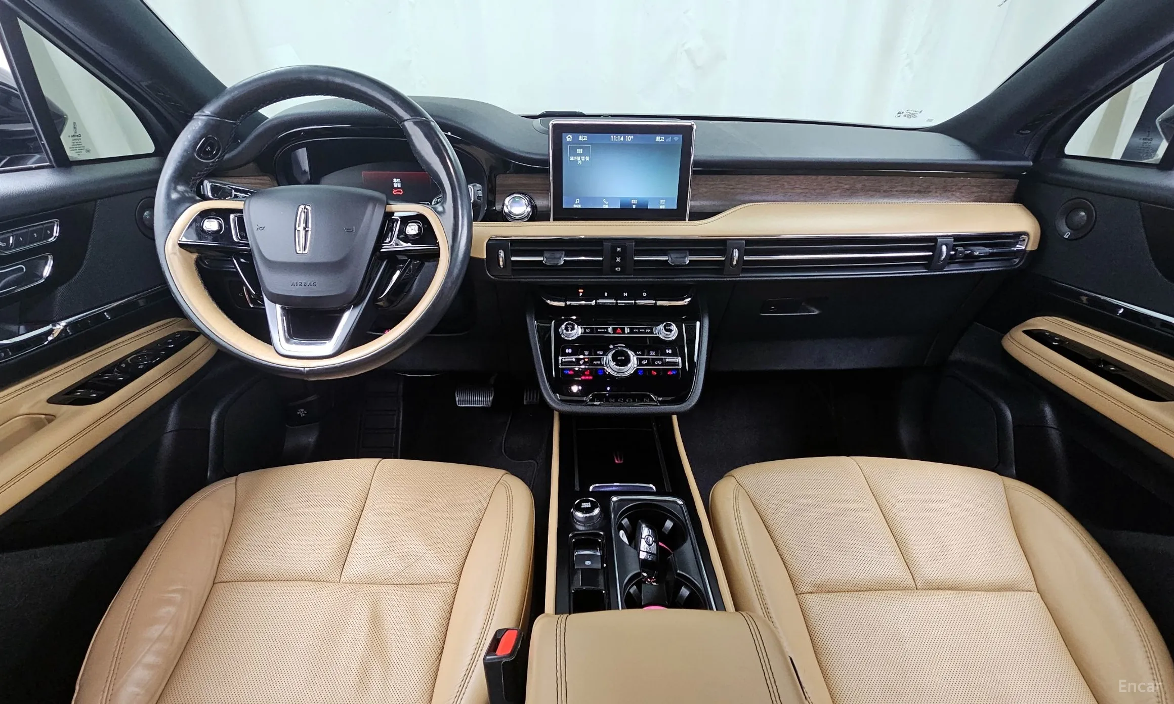 Lincoln Corsair превью 7