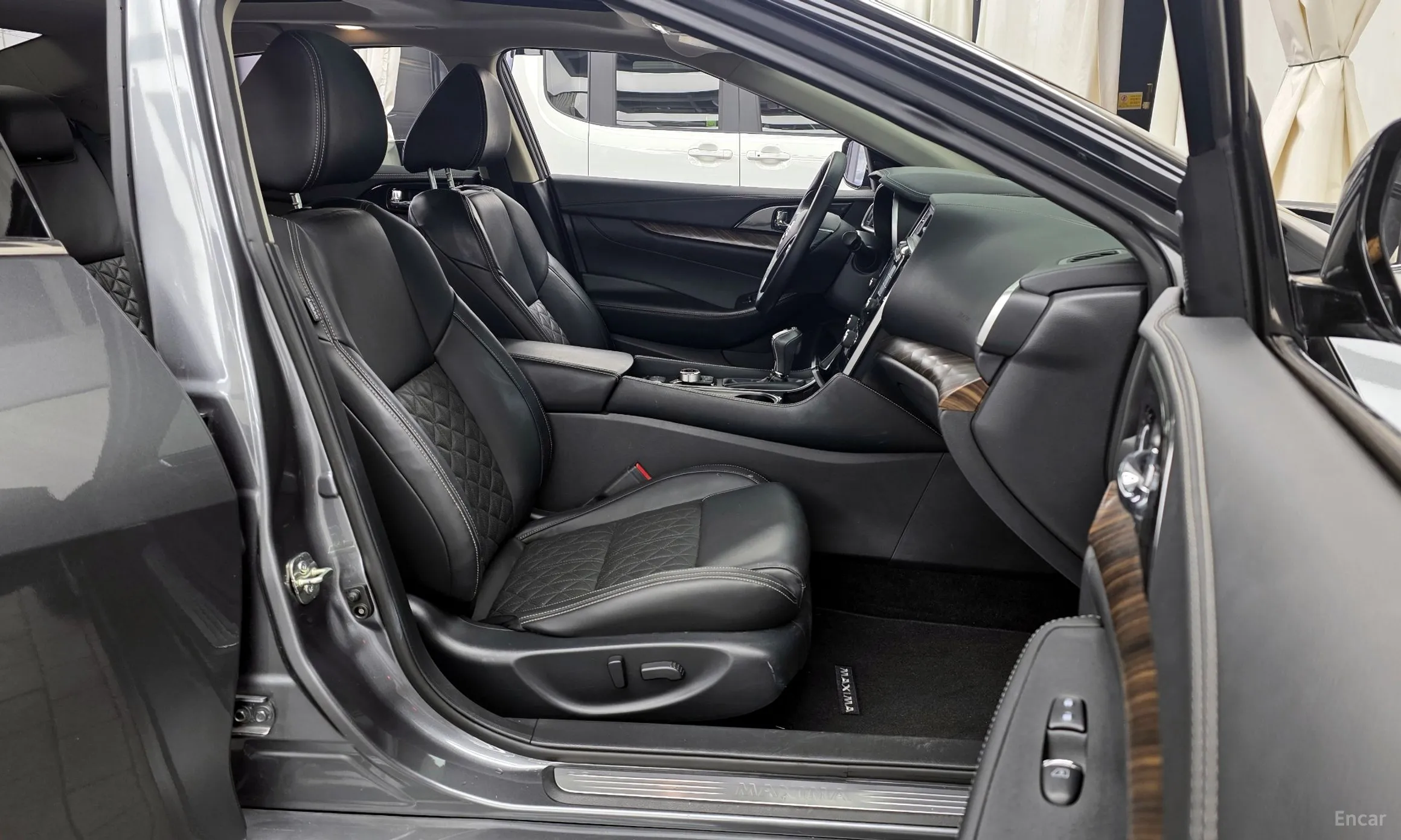 Nissan Maxima (A36) превью 11