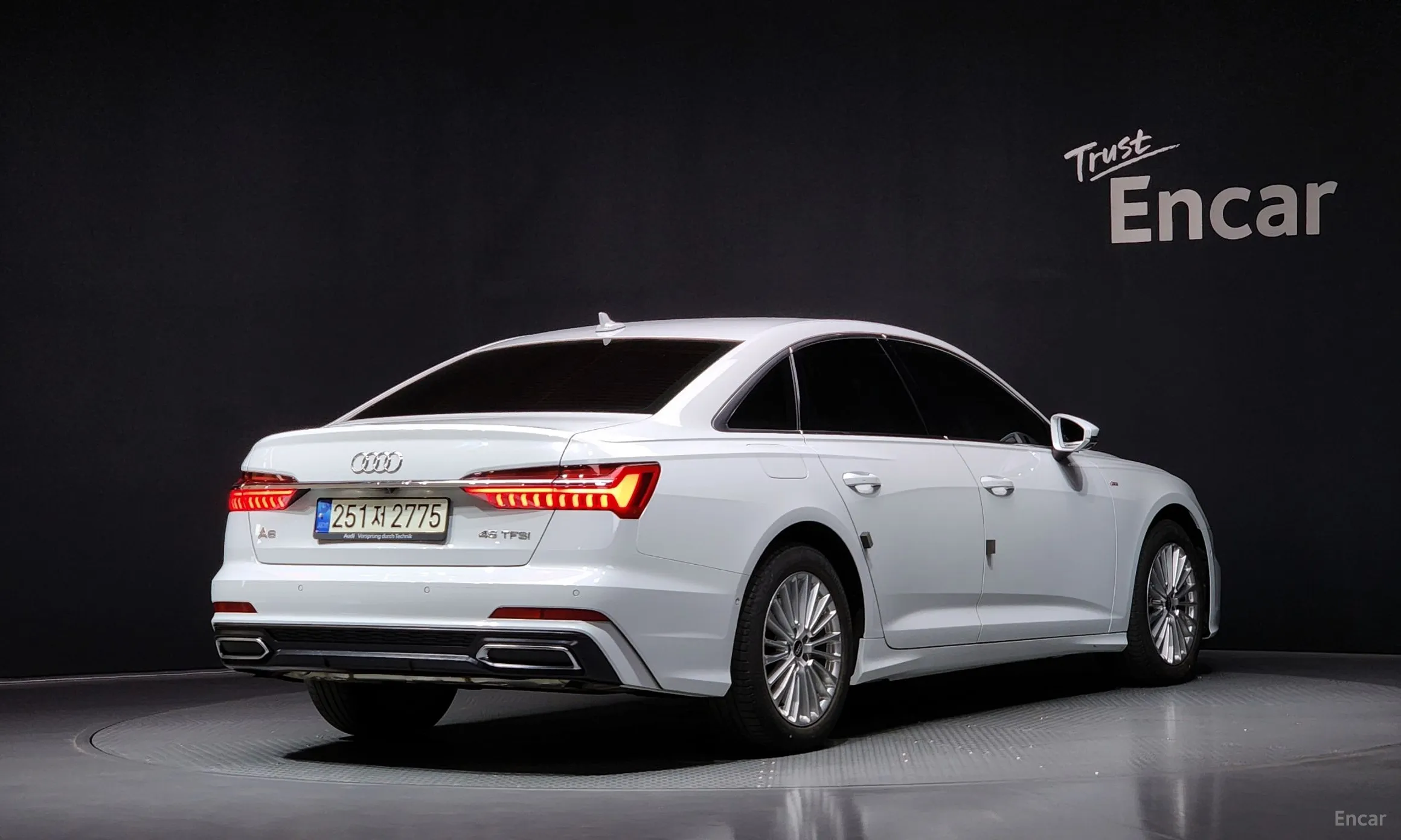 Audi A6 (C8)