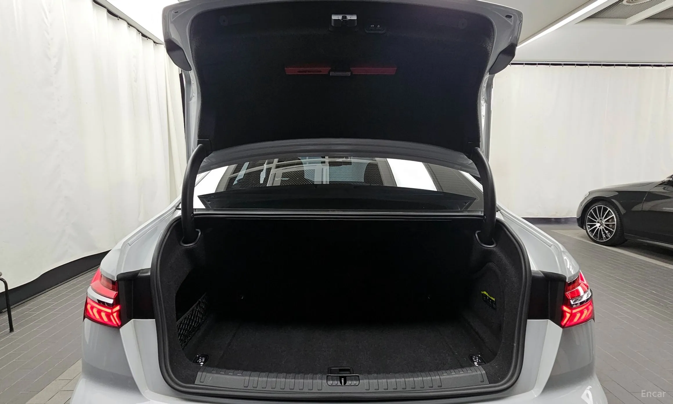 Audi A6 (C8) превью 20