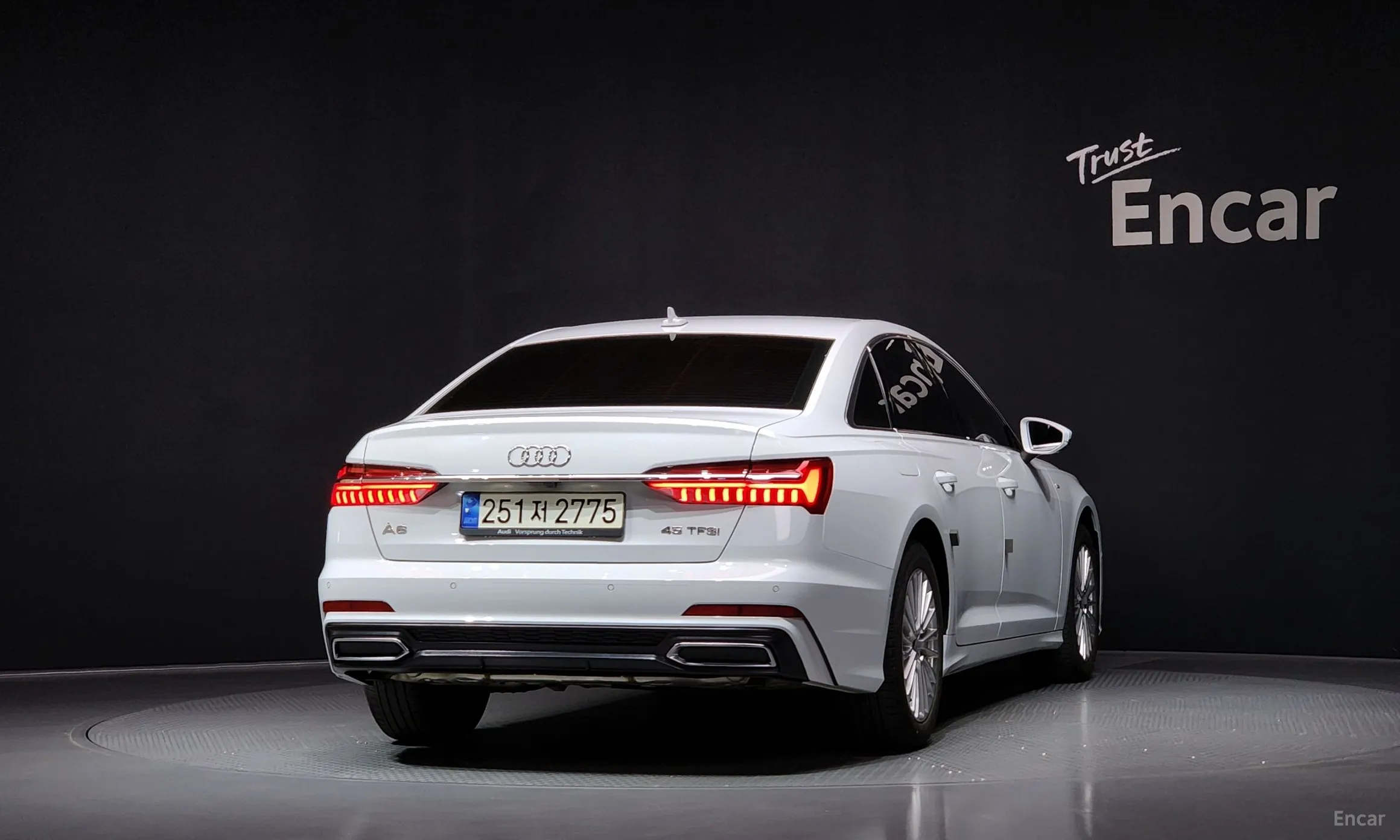 Audi A6 (C8) превью 4