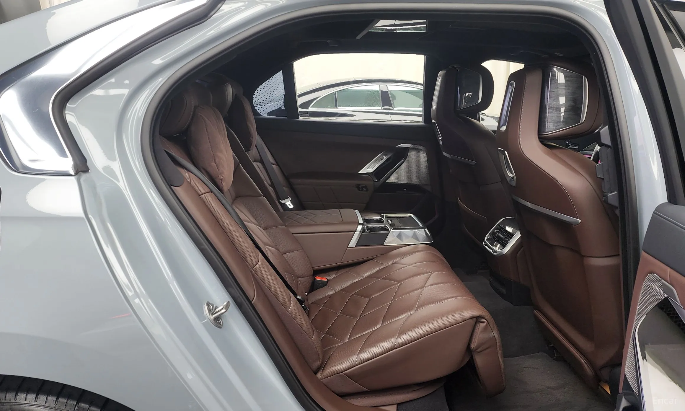 BMW 7 Series (G70) превью 12