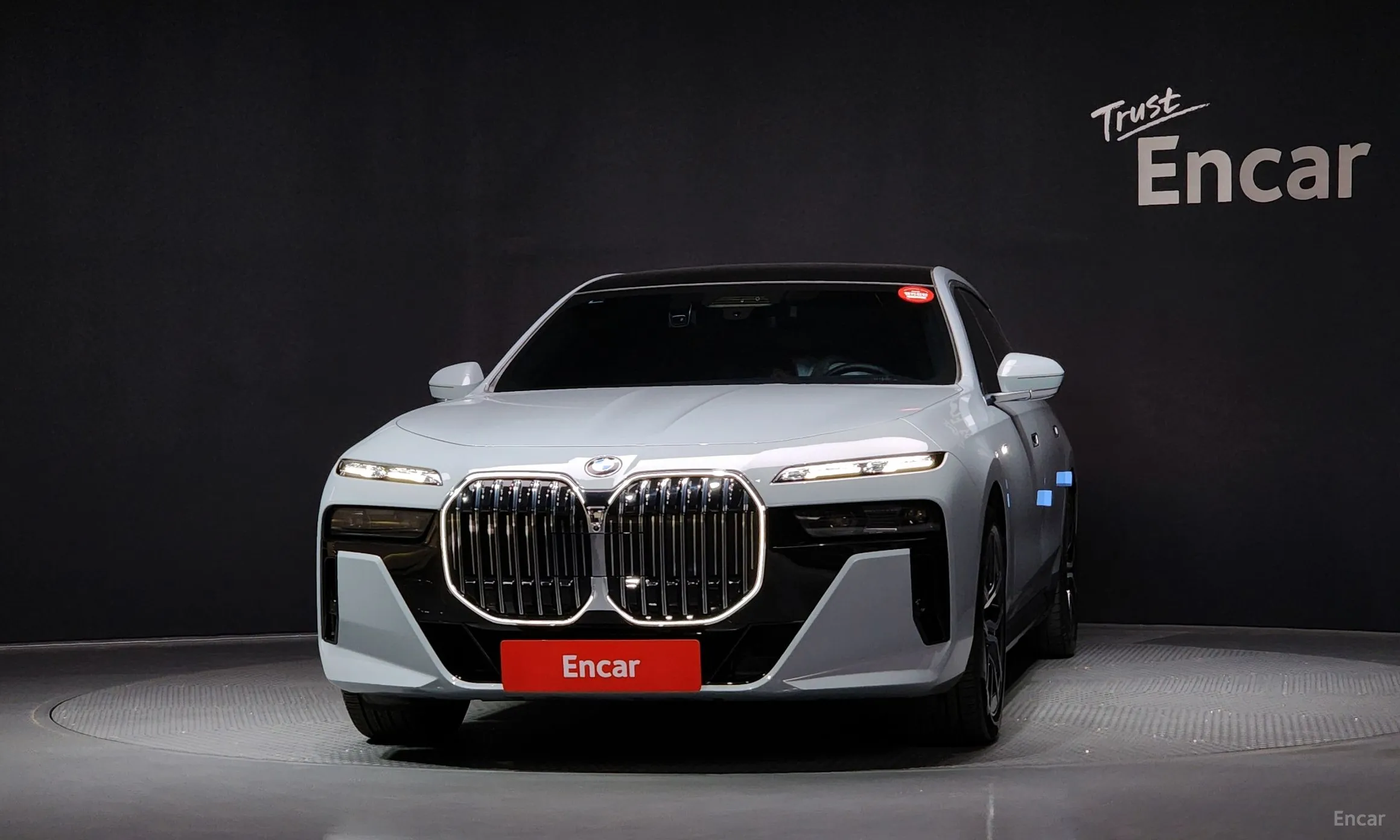 BMW 7 Series (G70) превью 3