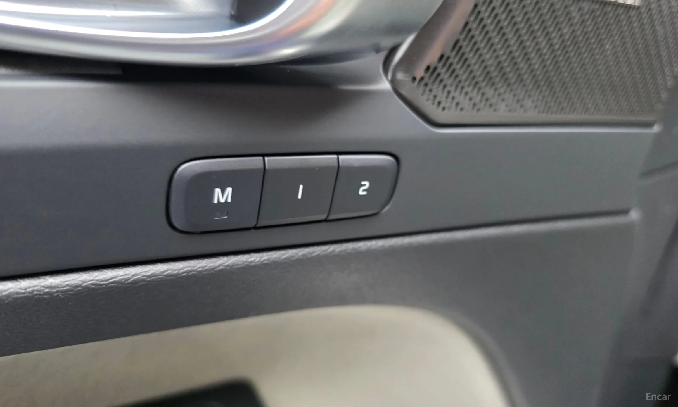 Volvo XC40 превью 17