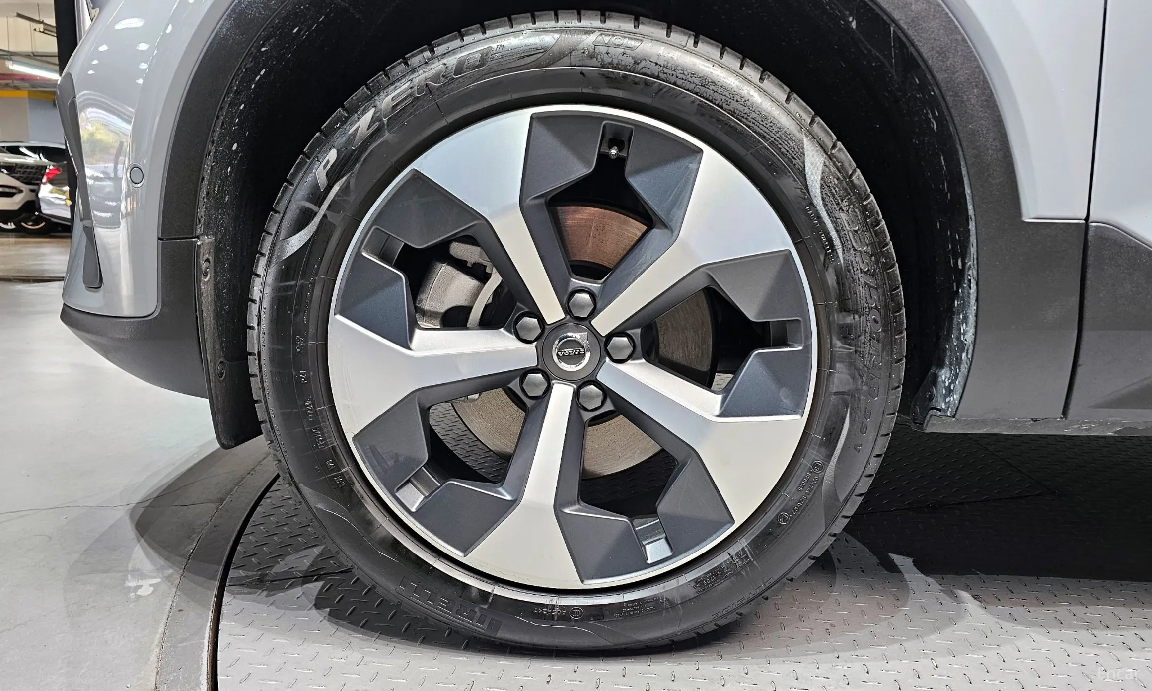 Volvo XC40 превью 5