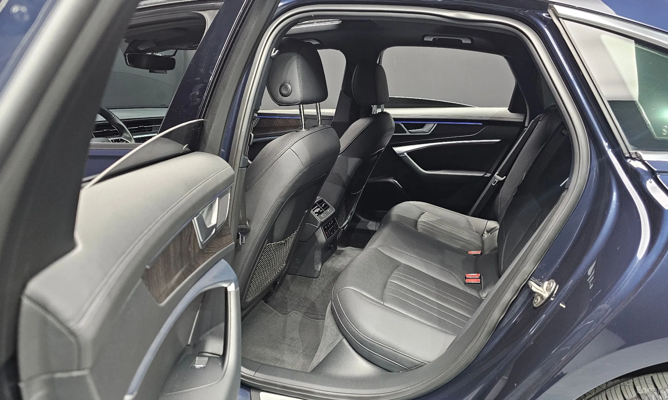Audi A6 (C8) превью 12